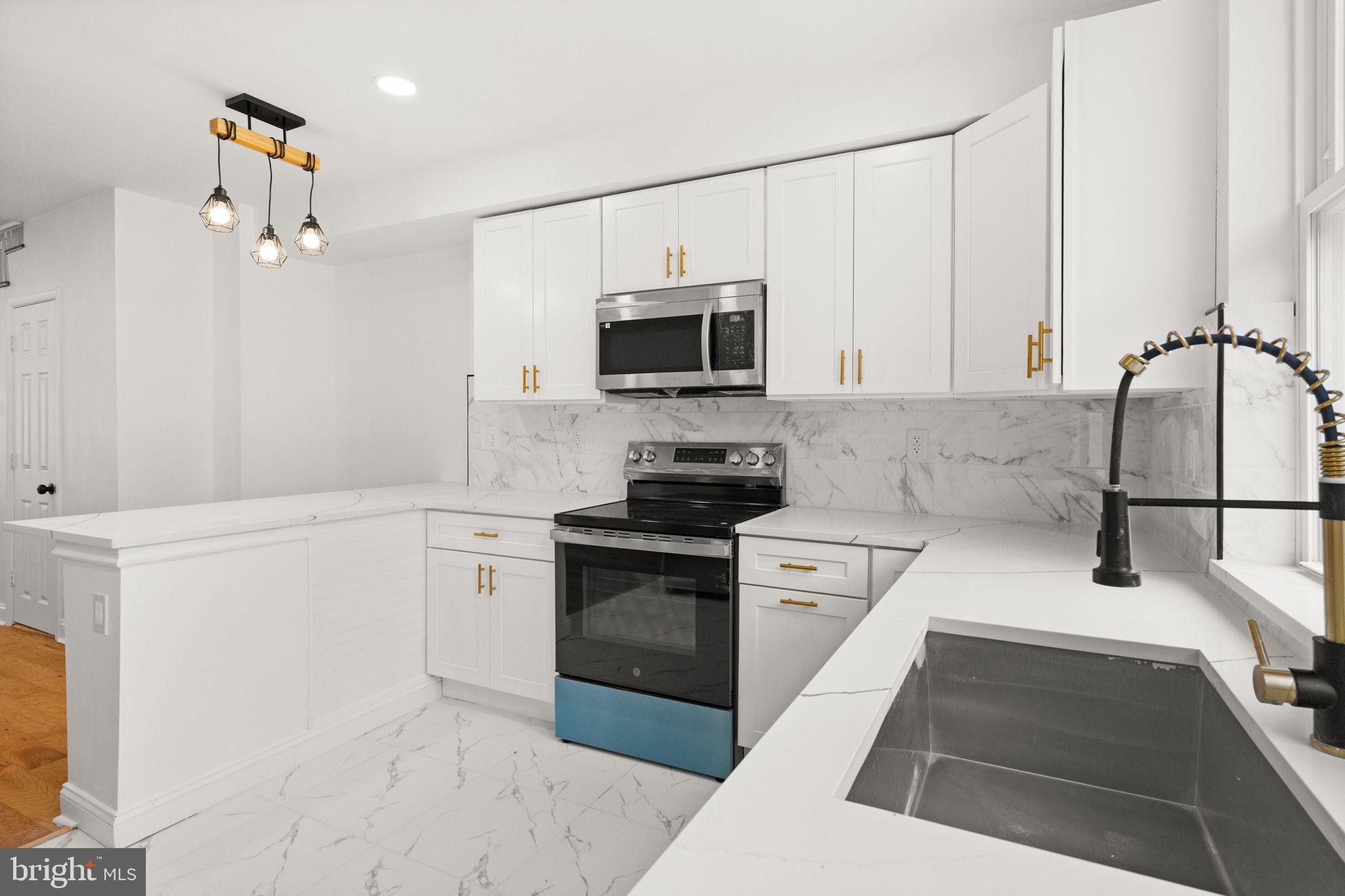 WEST OAK LANE - Residential