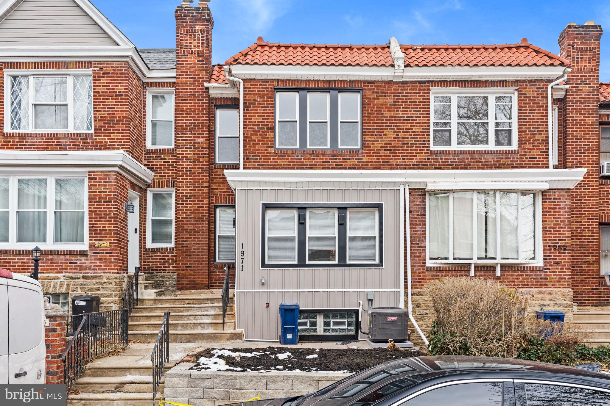 WEST OAK LANE - Residential