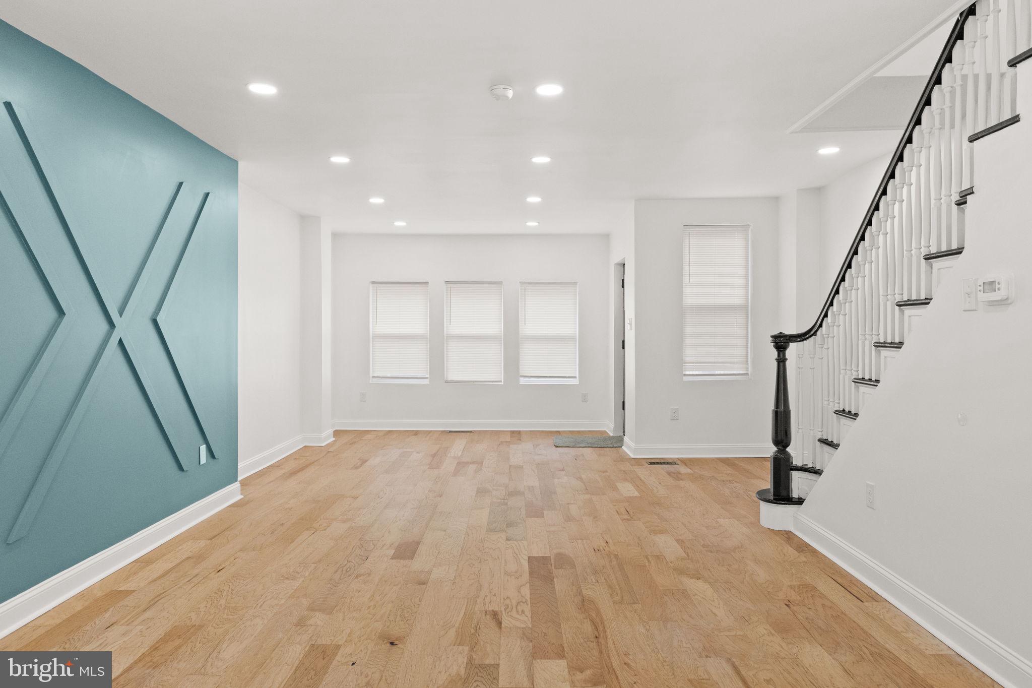 WEST OAK LANE - Residential