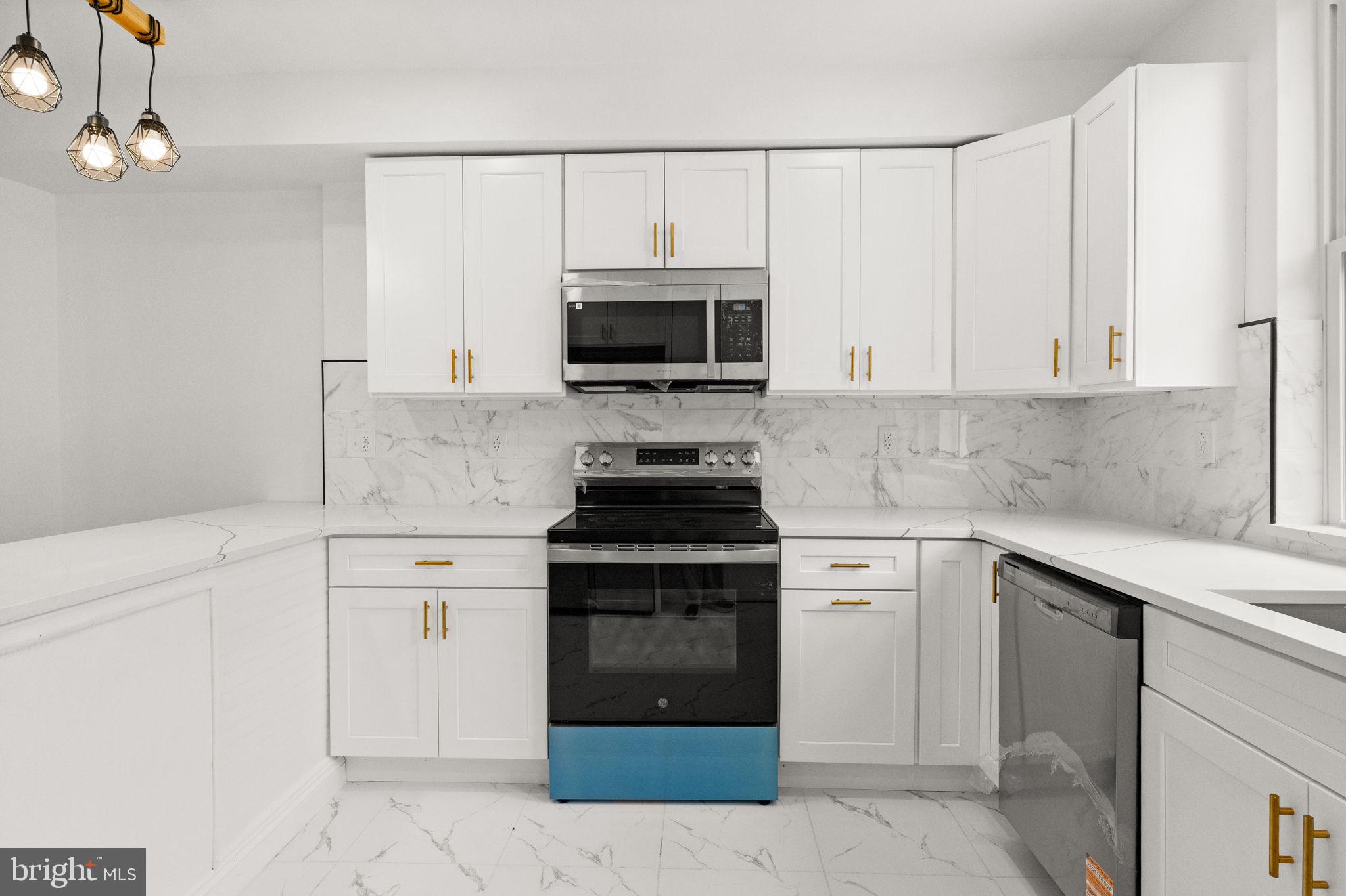 WEST OAK LANE - Residential