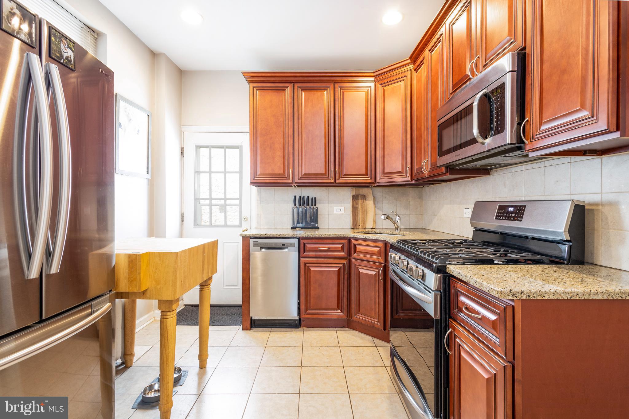 PORT RICHMOND - Residential