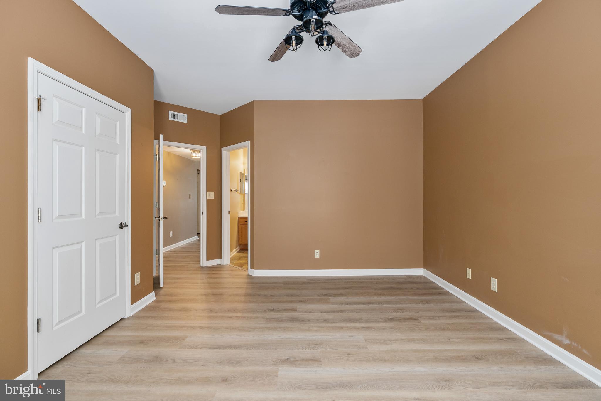 TURNBERRY VILLAGE - Residential