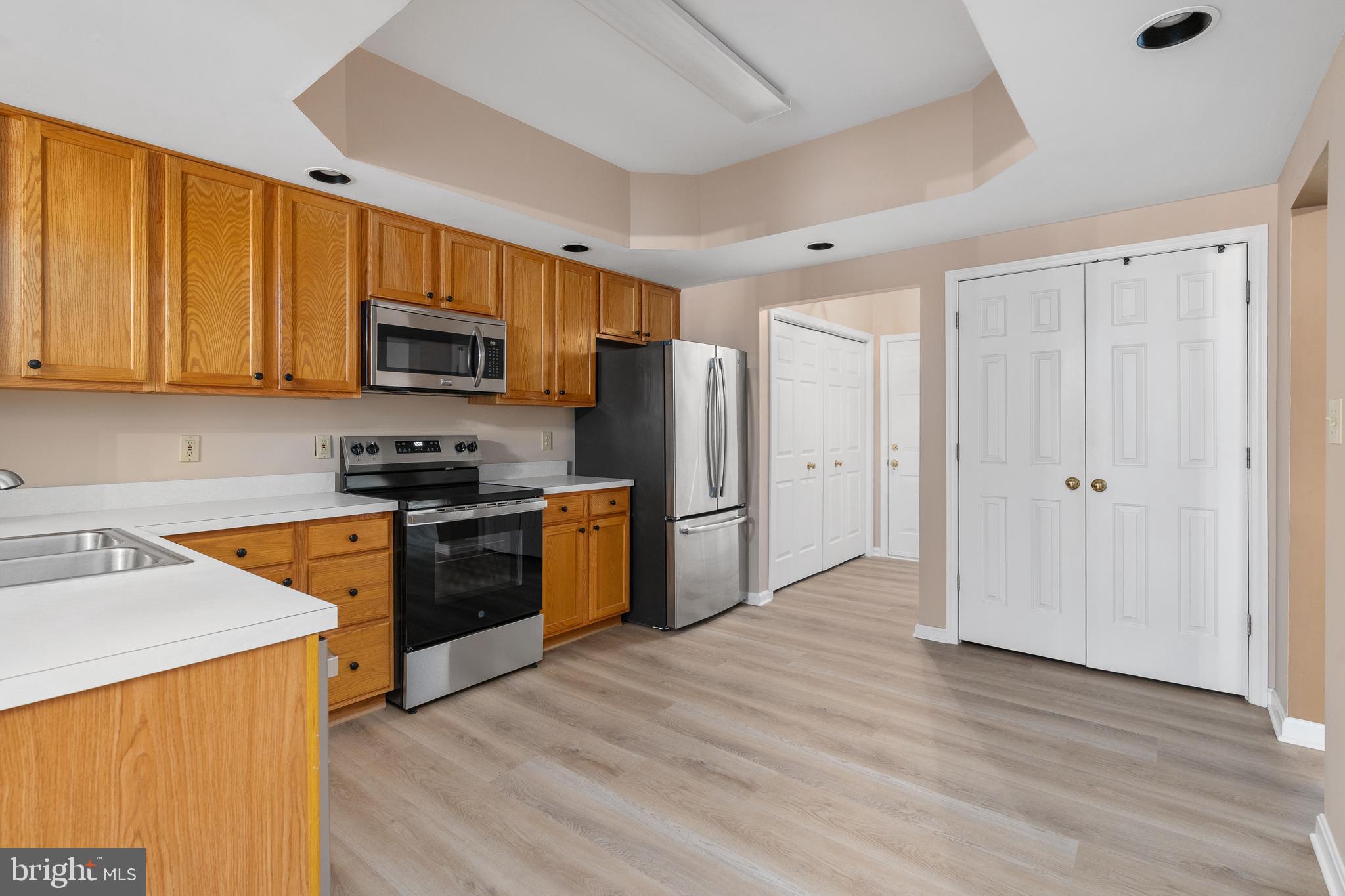 TURNBERRY VILLAGE - Residential