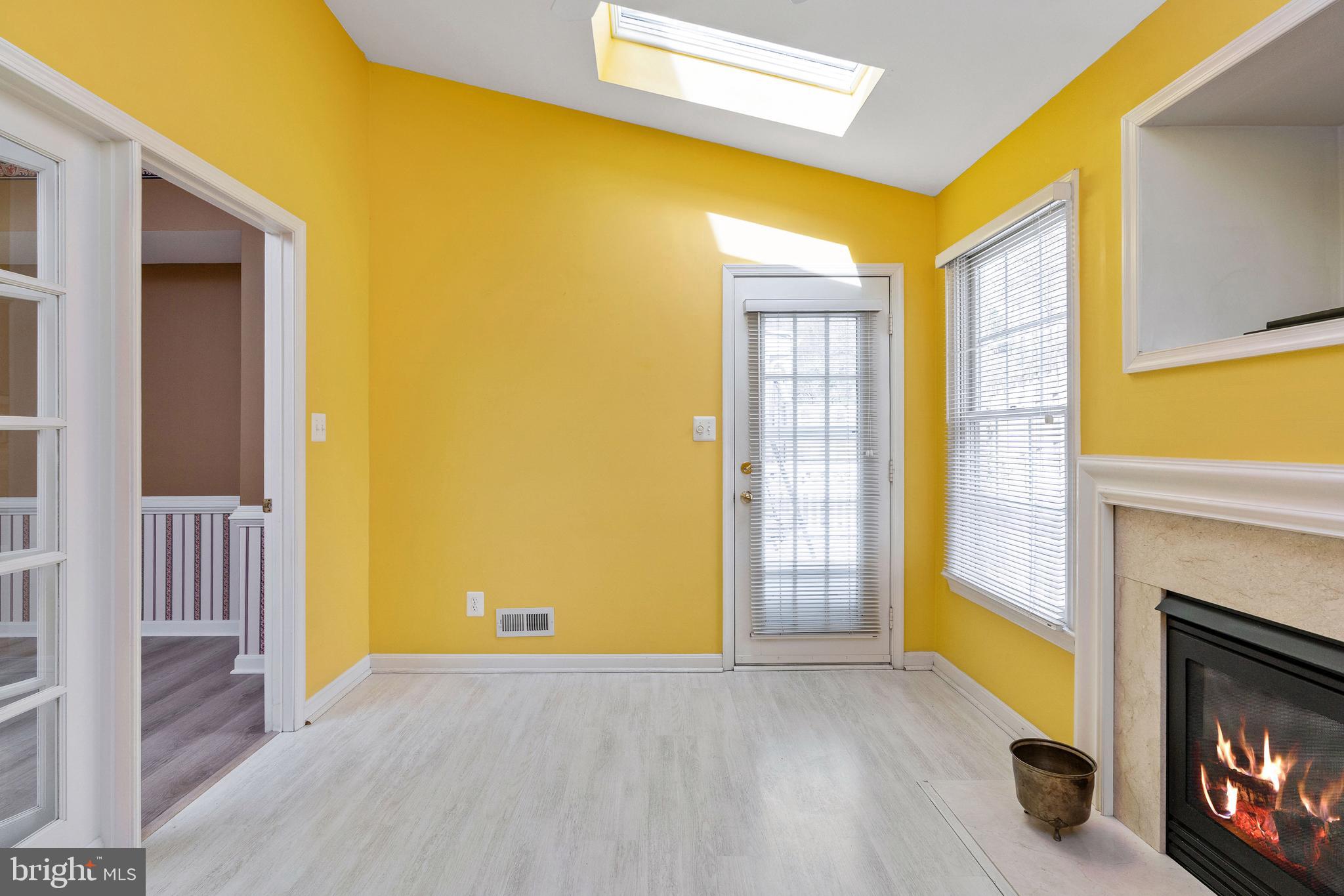 TURNBERRY VILLAGE - Residential