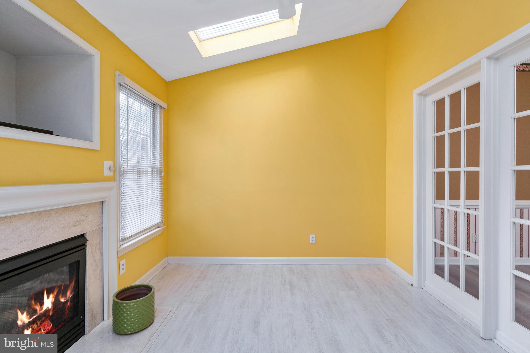 TURNBERRY VILLAGE - Residential