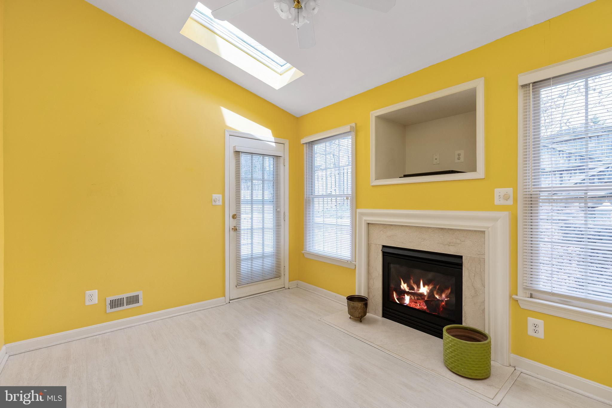 TURNBERRY VILLAGE - Residential