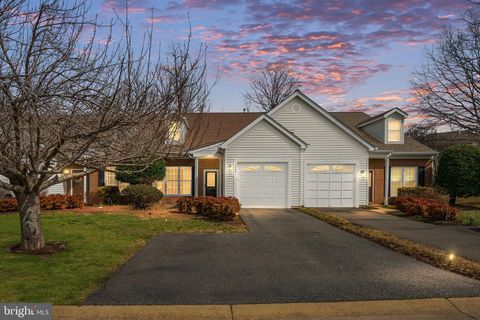 Townhouse For Sale - 4303 Turnberry Drive<br/> FREDERICKSBURG, VA 22408