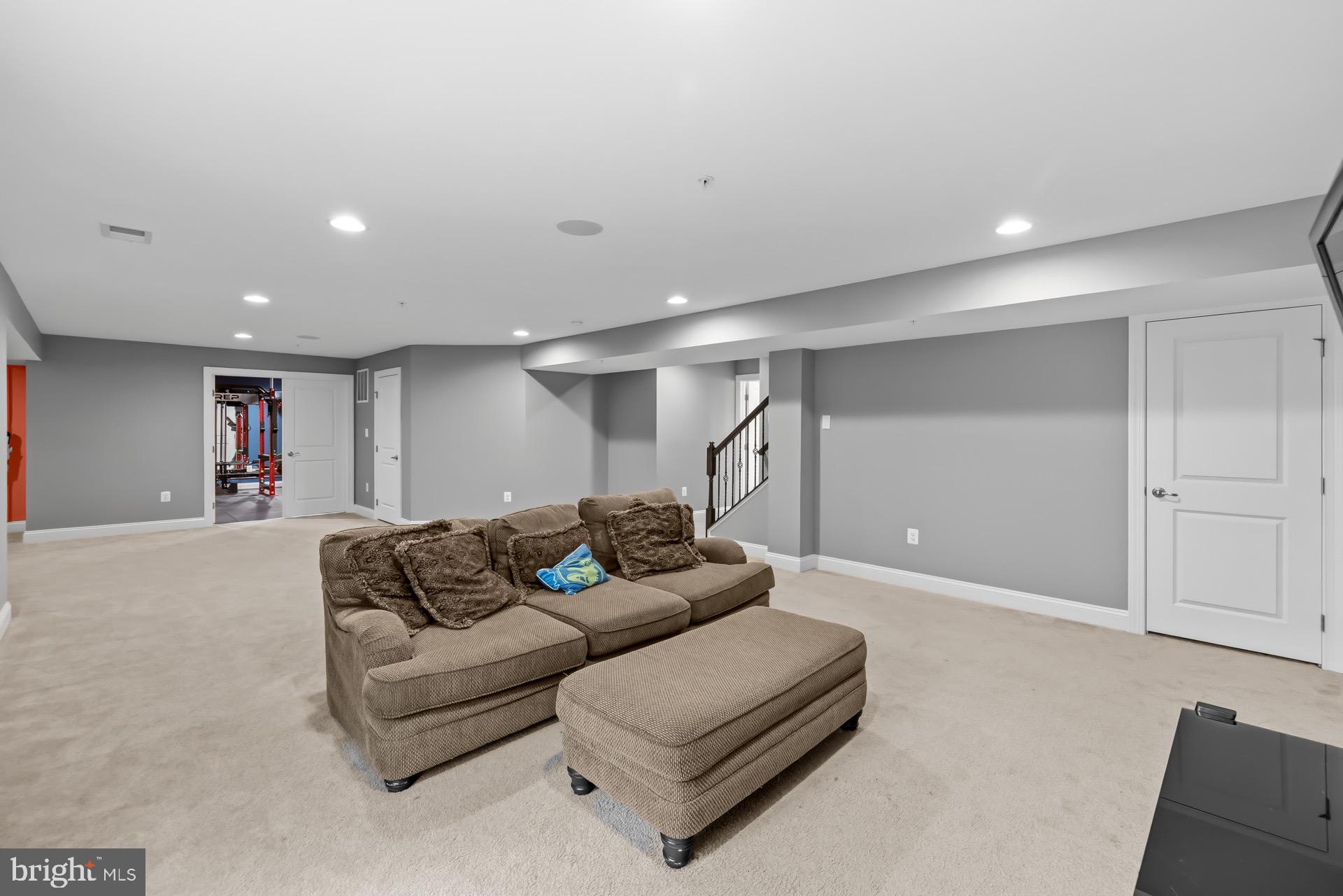 FAIRWOOD - Residential