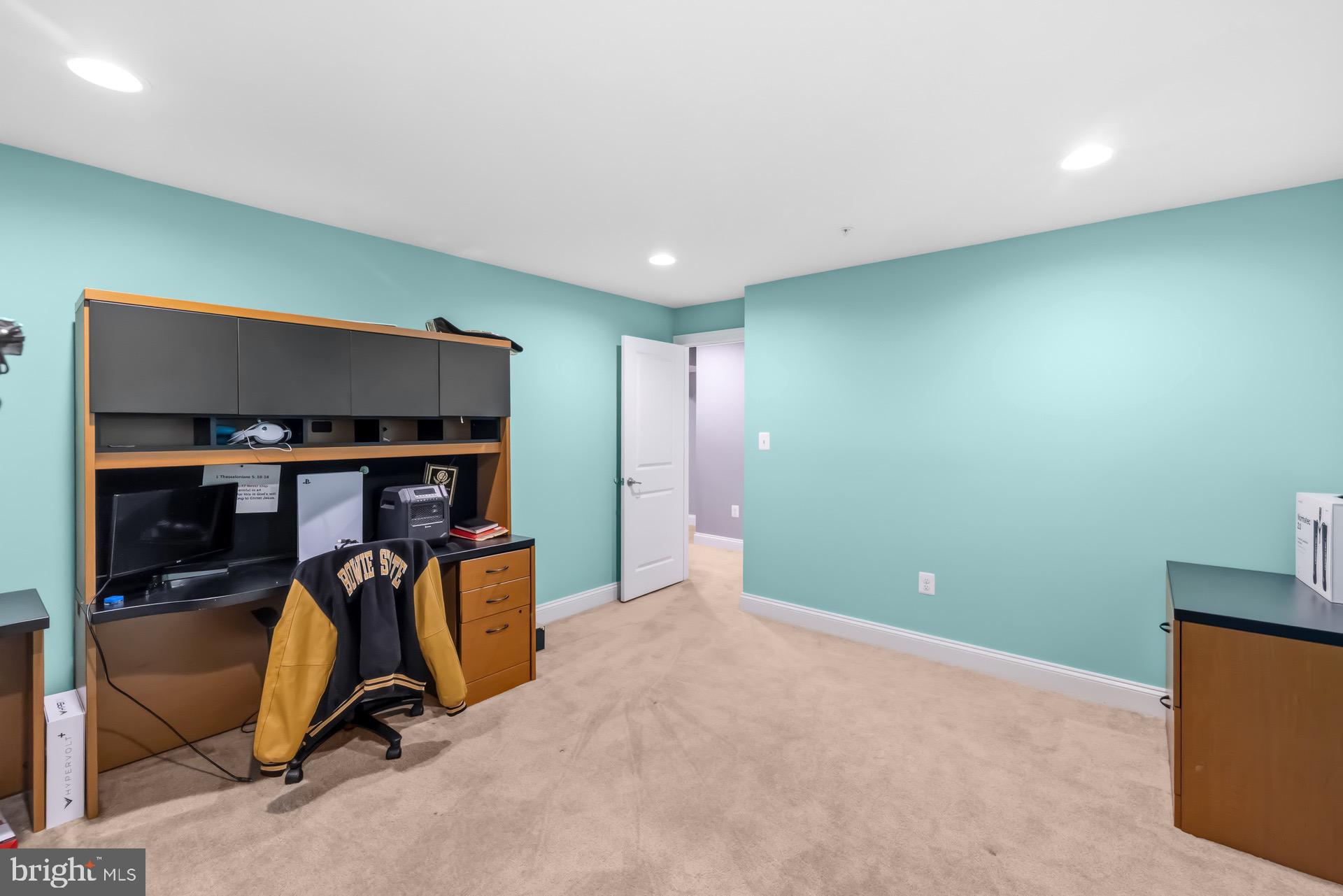 FAIRWOOD - Residential