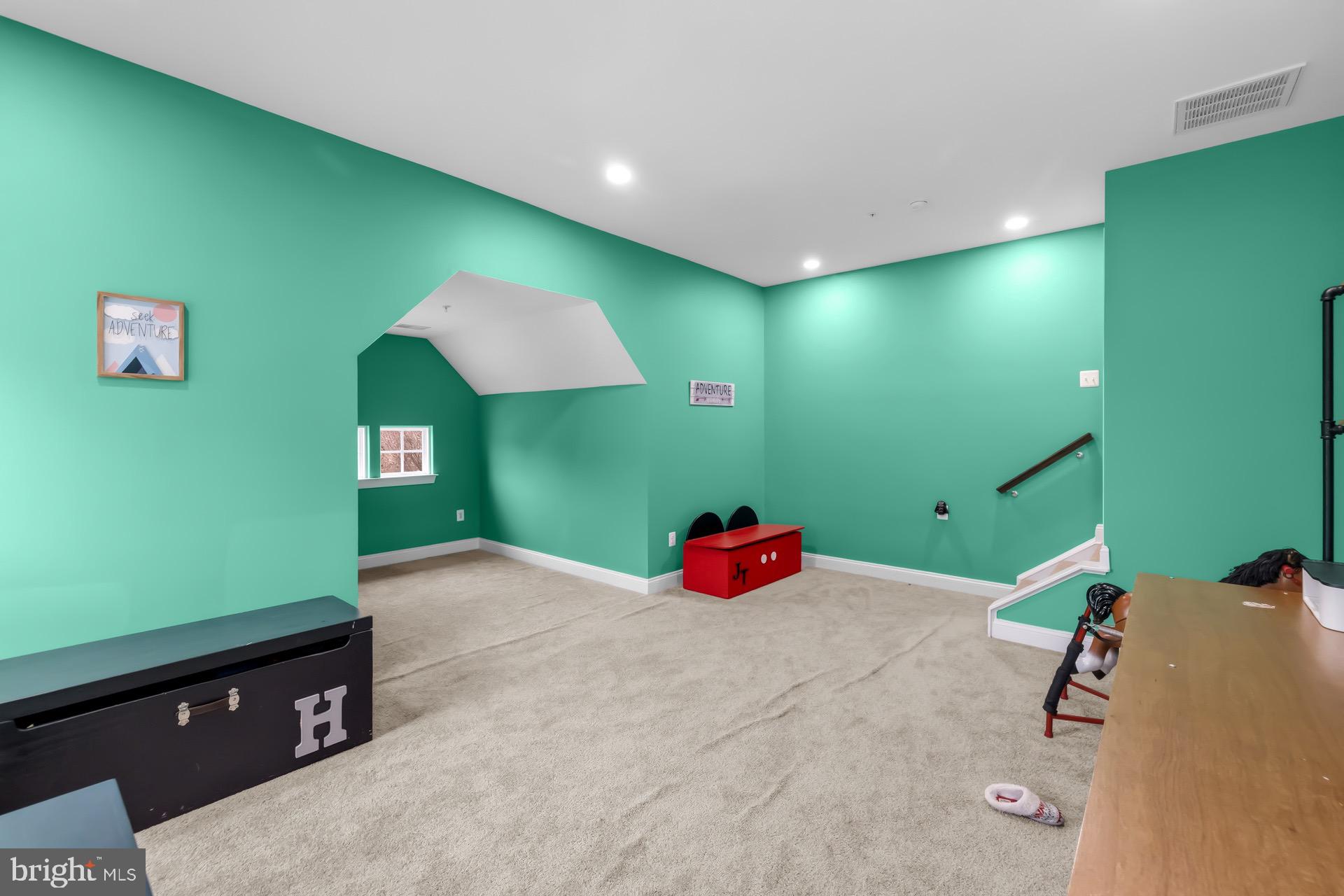 FAIRWOOD - Residential