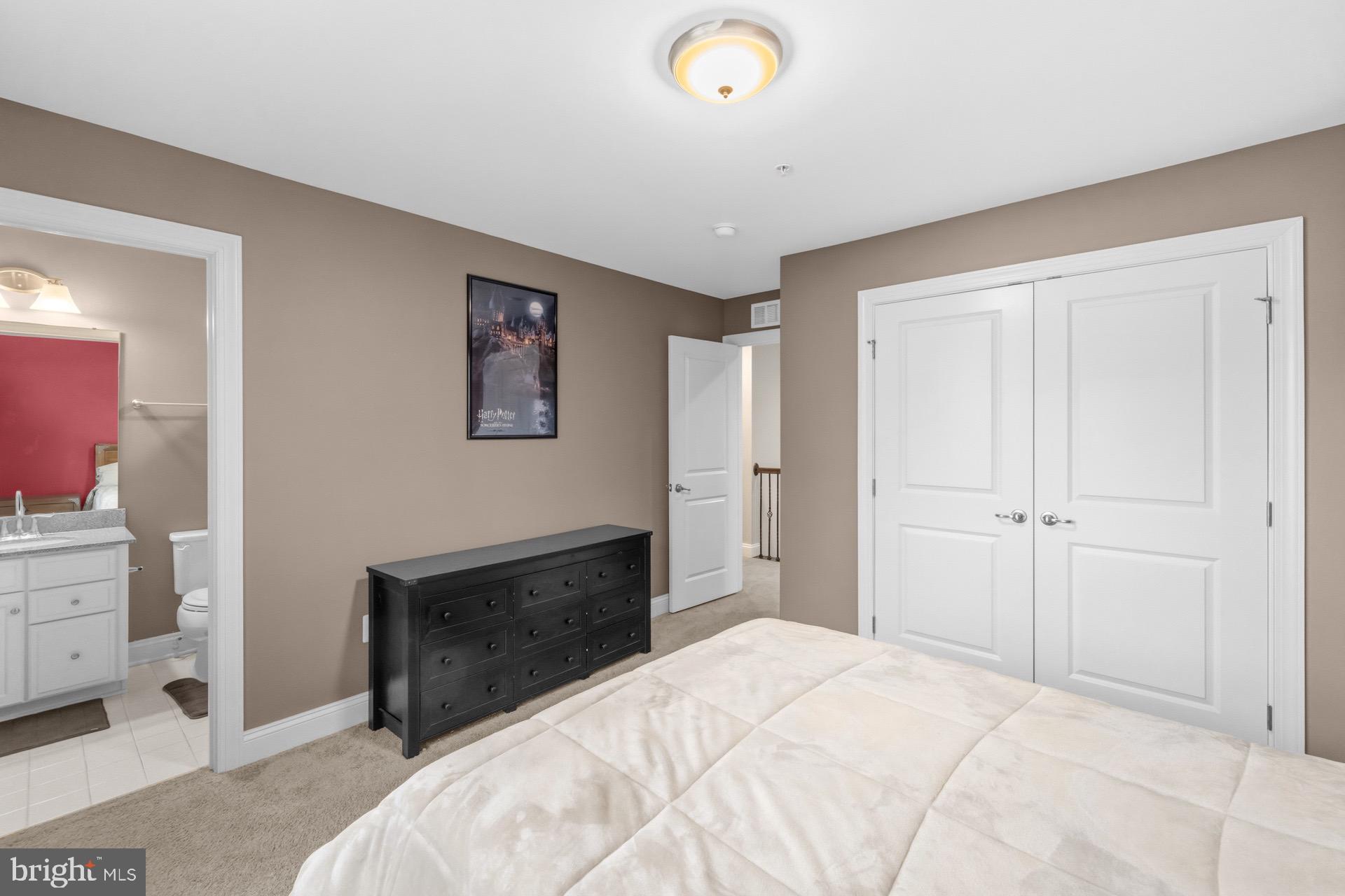 FAIRWOOD - Residential