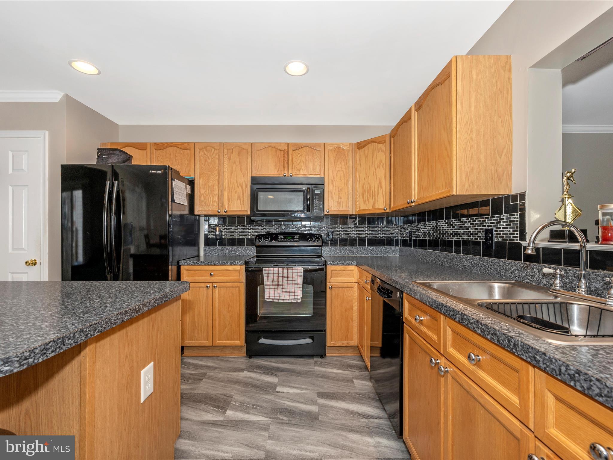 PRENTISS POINT II TOWNHOMES - Residential