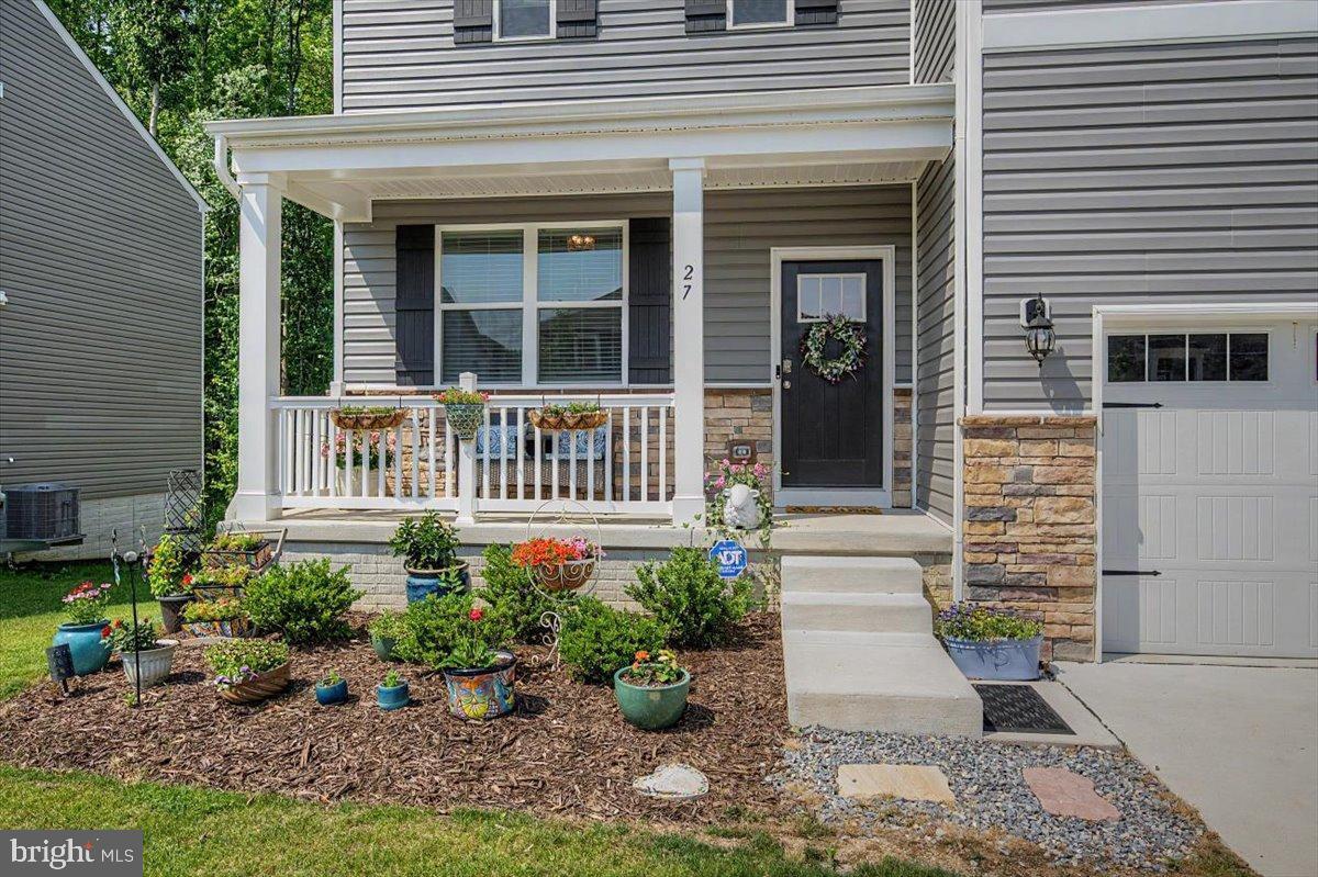 27 BUTTERCUP CIRCLE