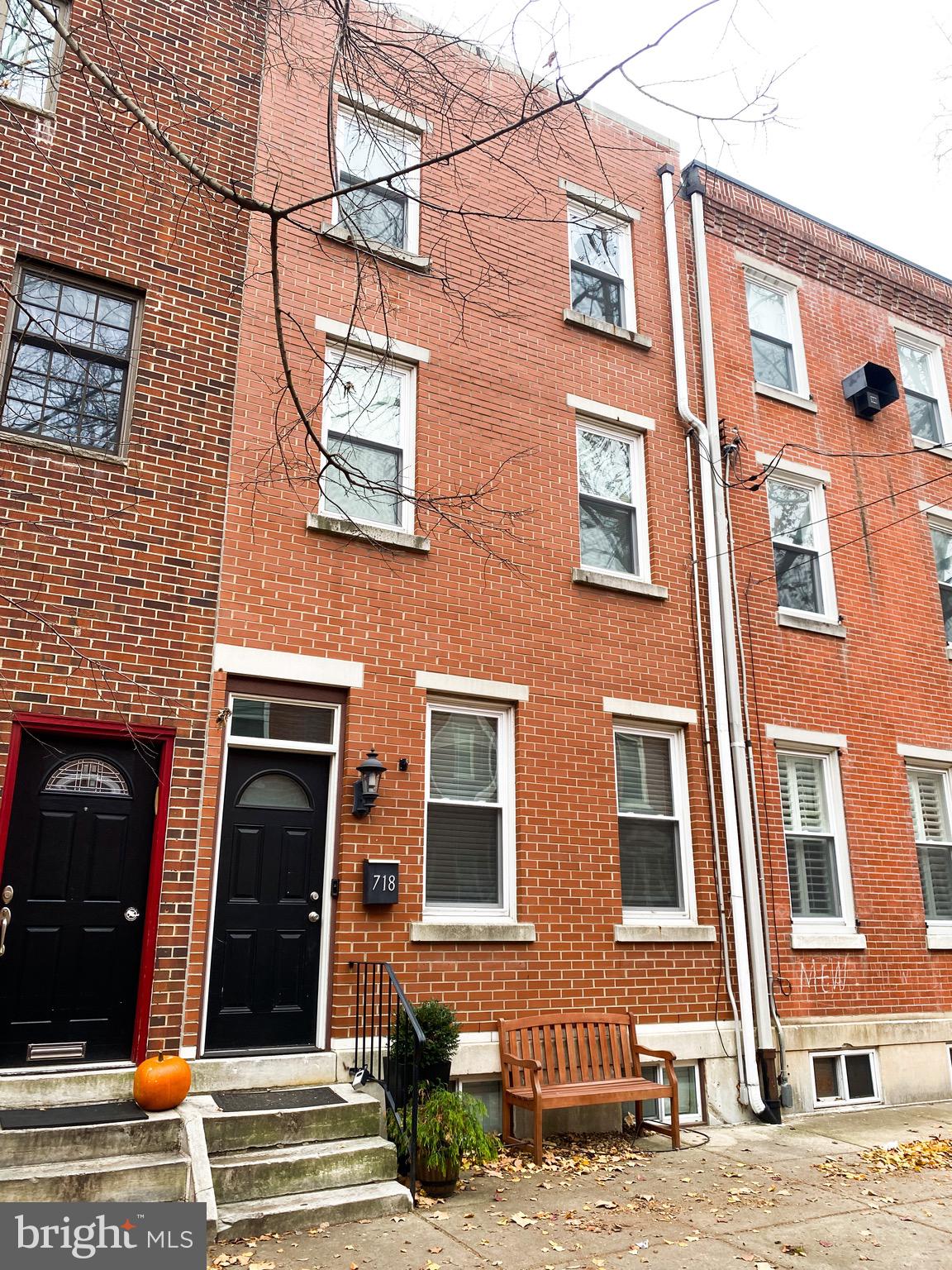 BELLA VISTA - Residential Lease