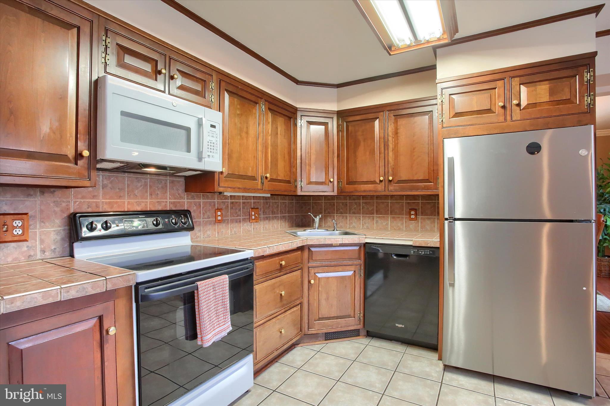 PINEBROOK - Residential