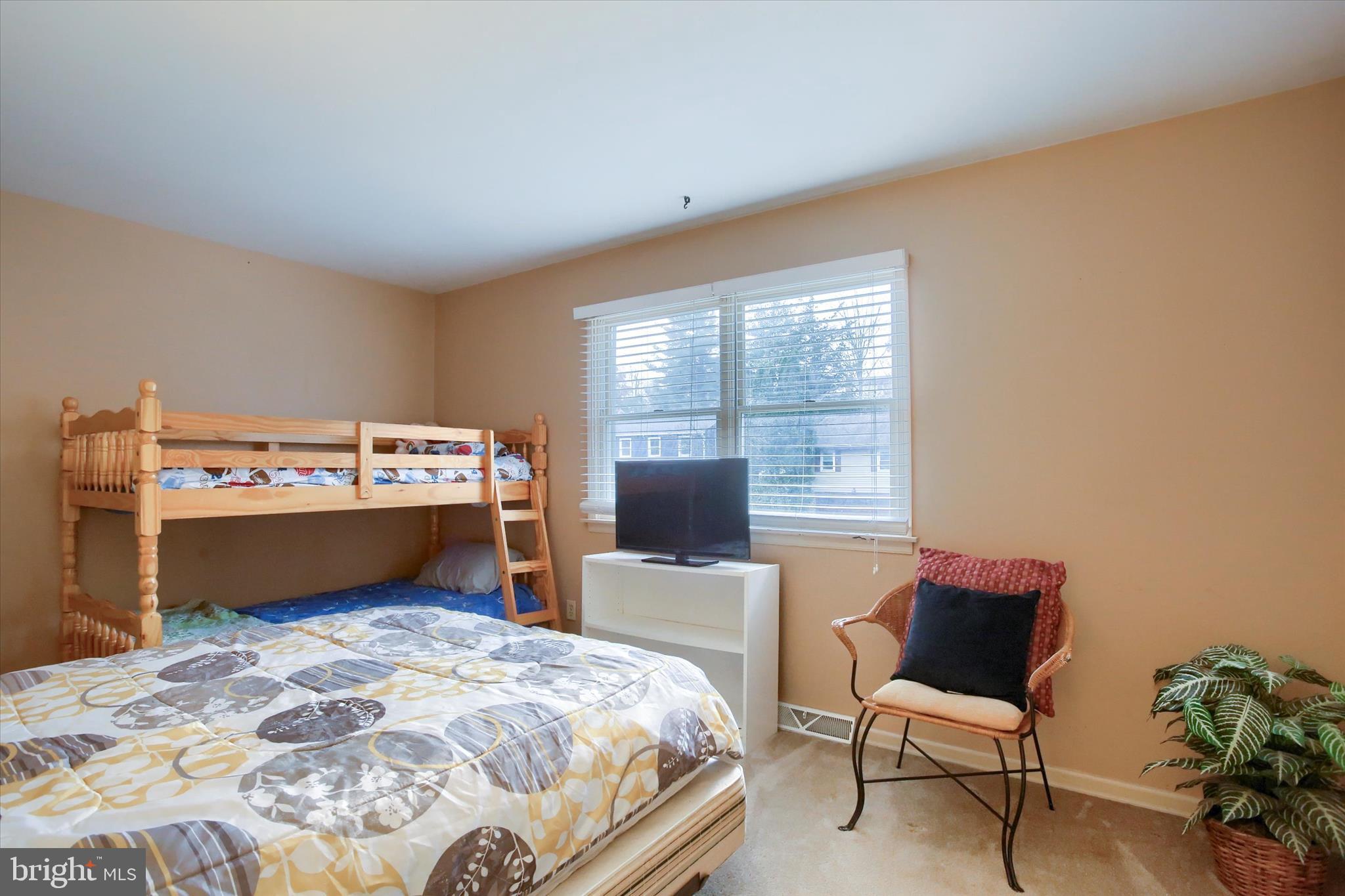 PINEBROOK - Residential