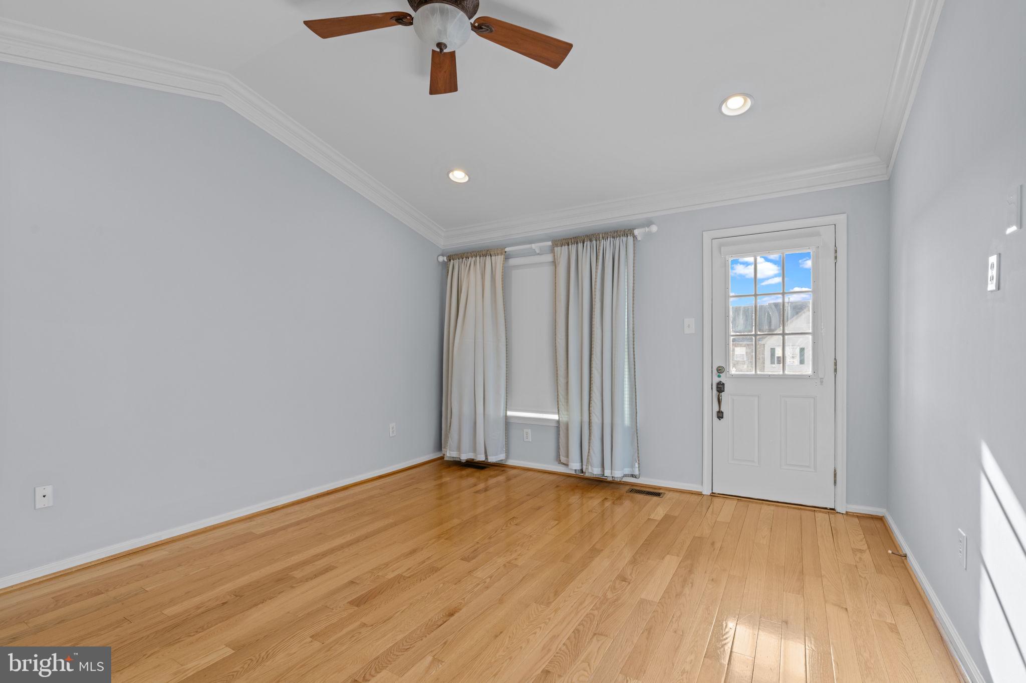 WALNUT RIDGE - Residential Lease