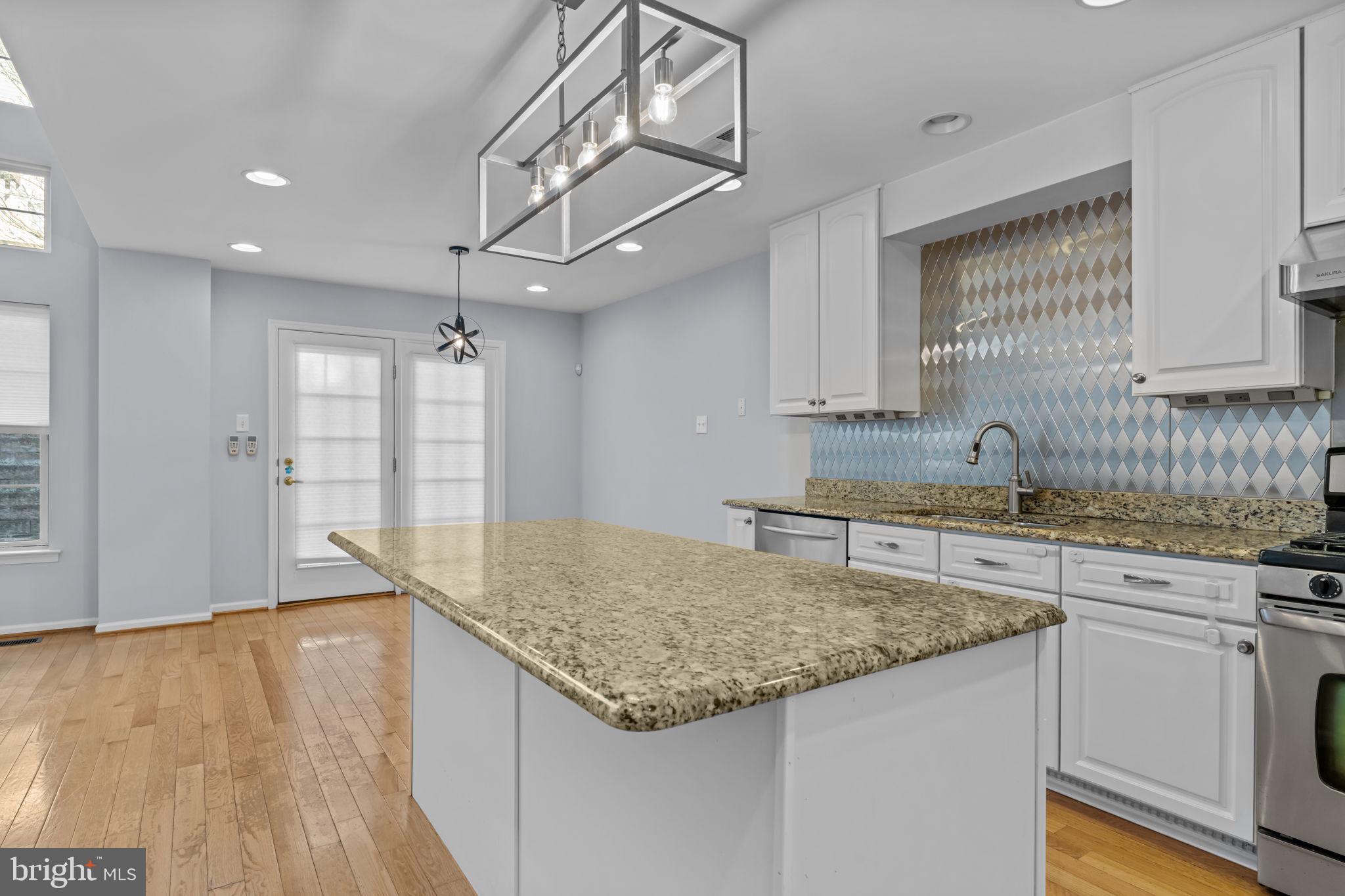 WALNUT RIDGE - Residential Lease