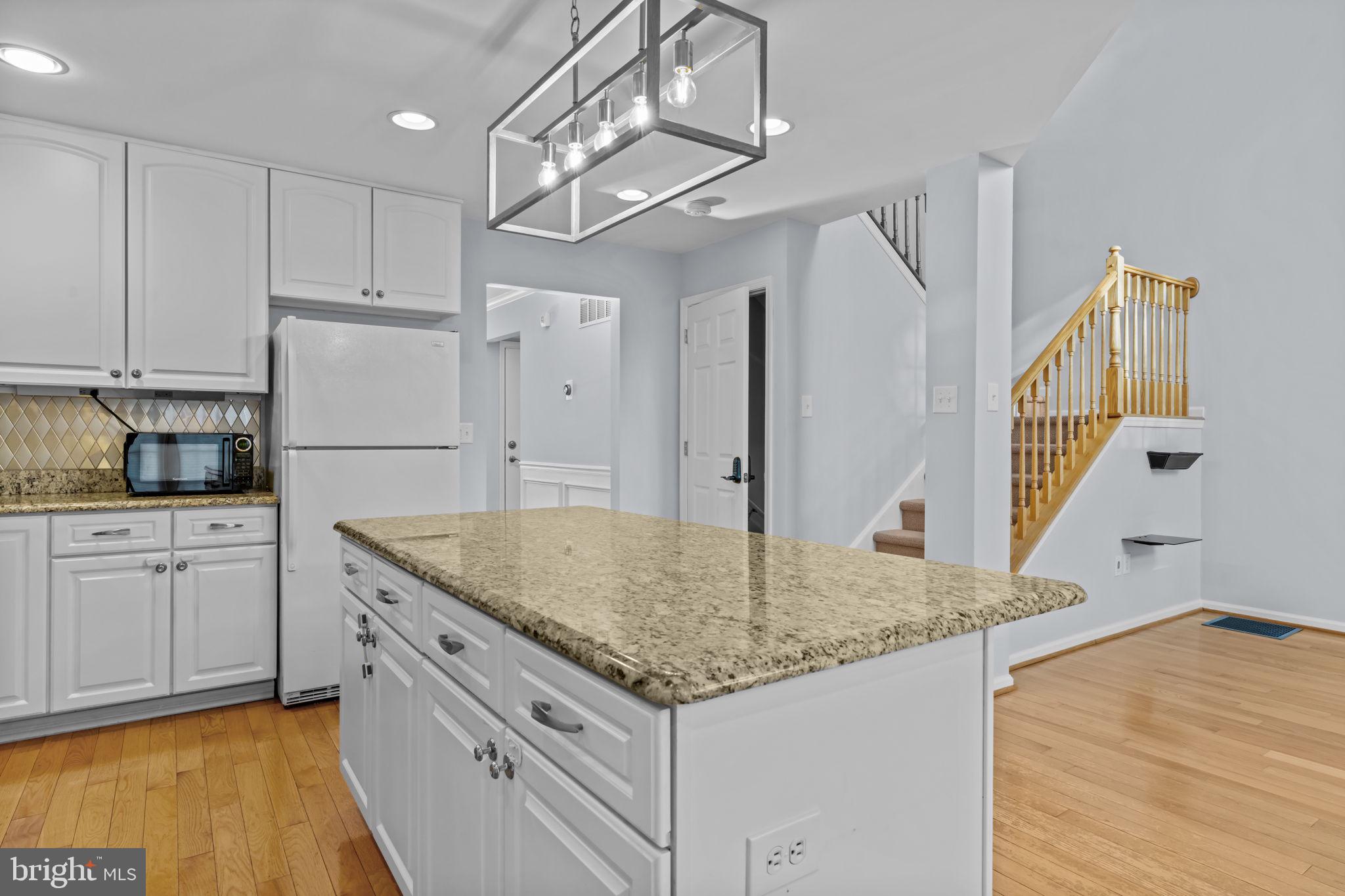 WALNUT RIDGE - Residential Lease