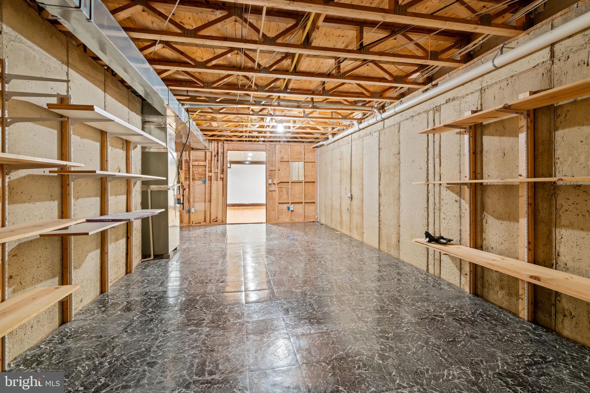 WALNUT RIDGE - Residential Lease