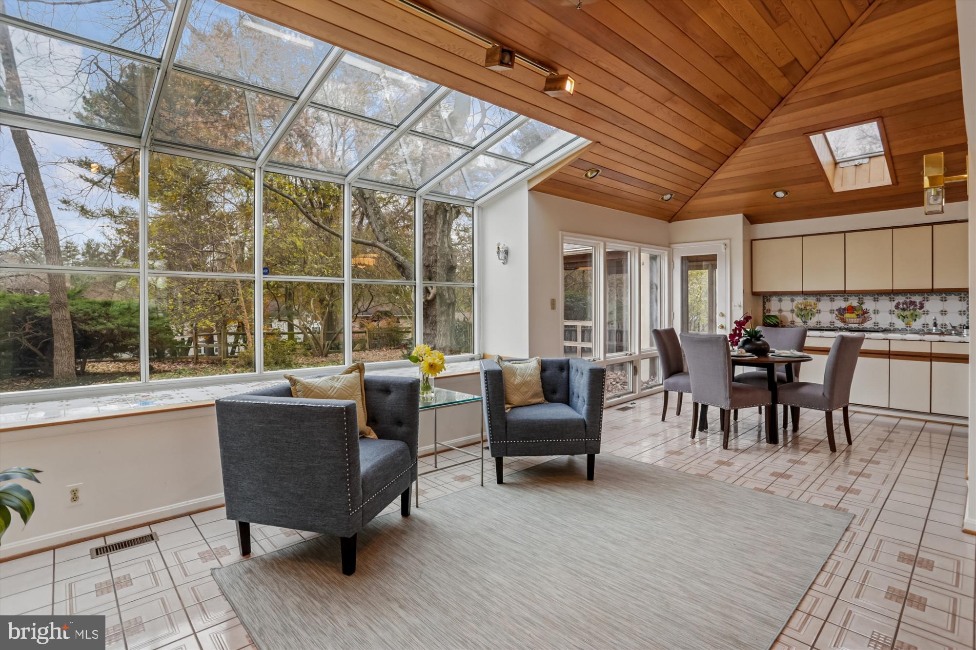 BEDFORDSHIRE - Residential