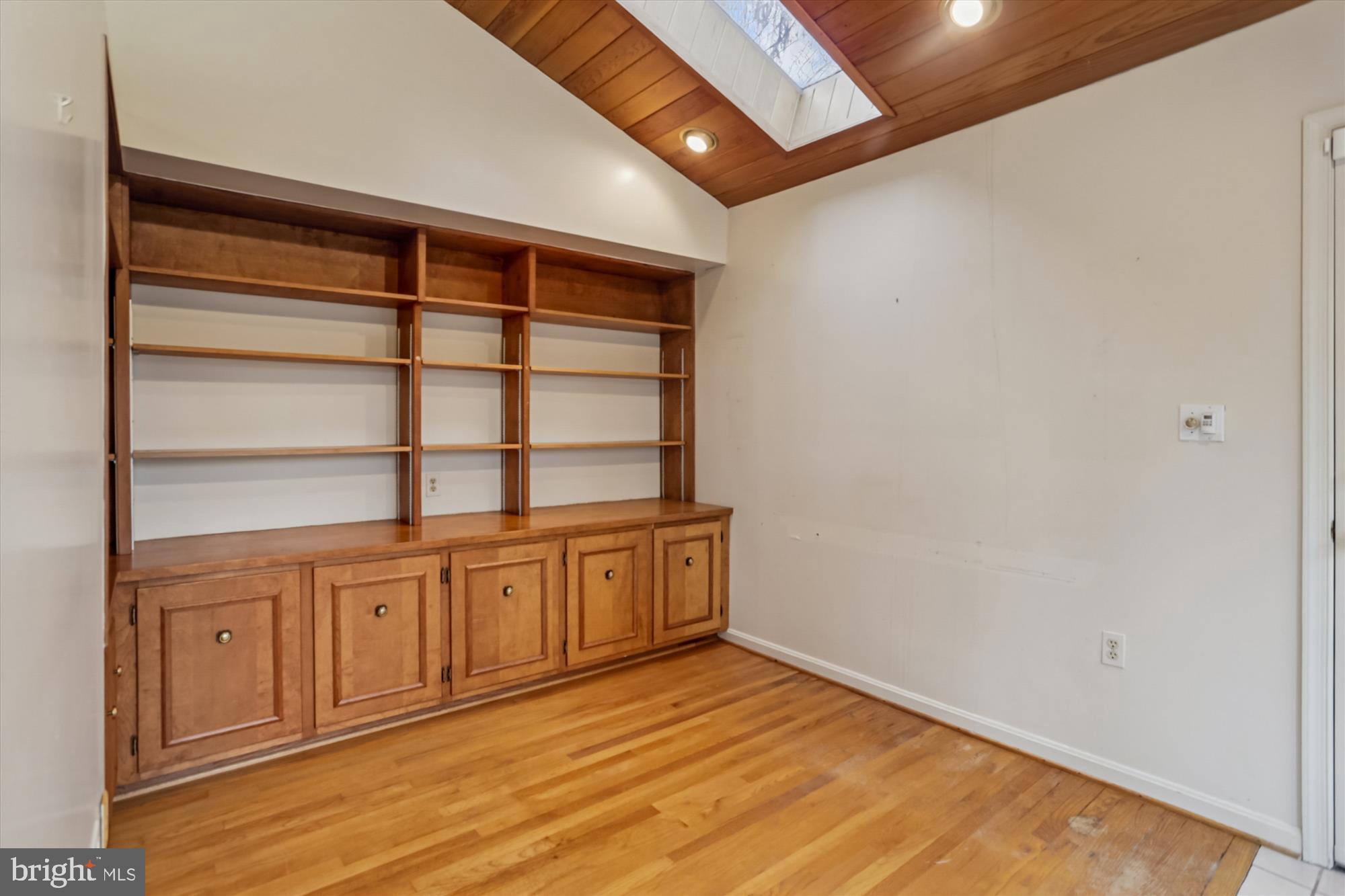 BEDFORDSHIRE - Residential