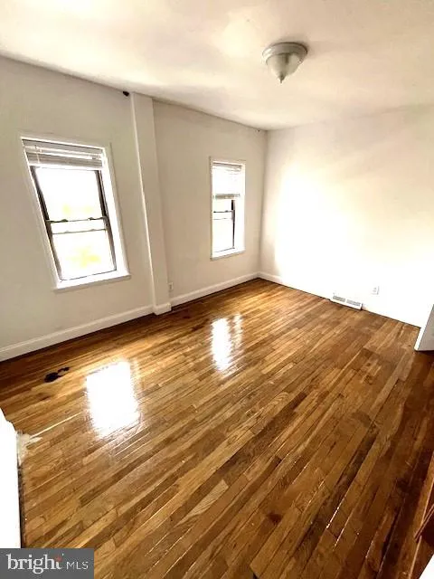 Camden, New Jersey 08102, United States, 5 Bedrooms Bedrooms, ,2 BathroomsBathrooms,Residential,Active,46847