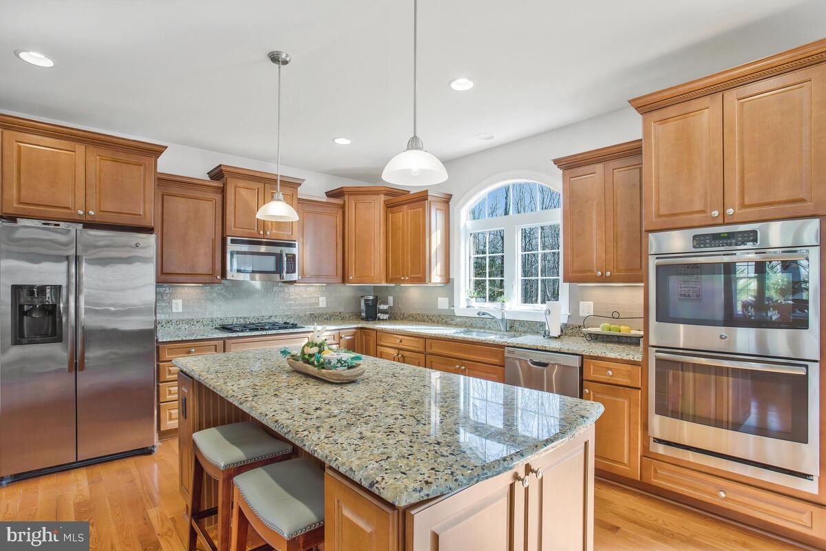 SIMMONS RIDGE - Residential