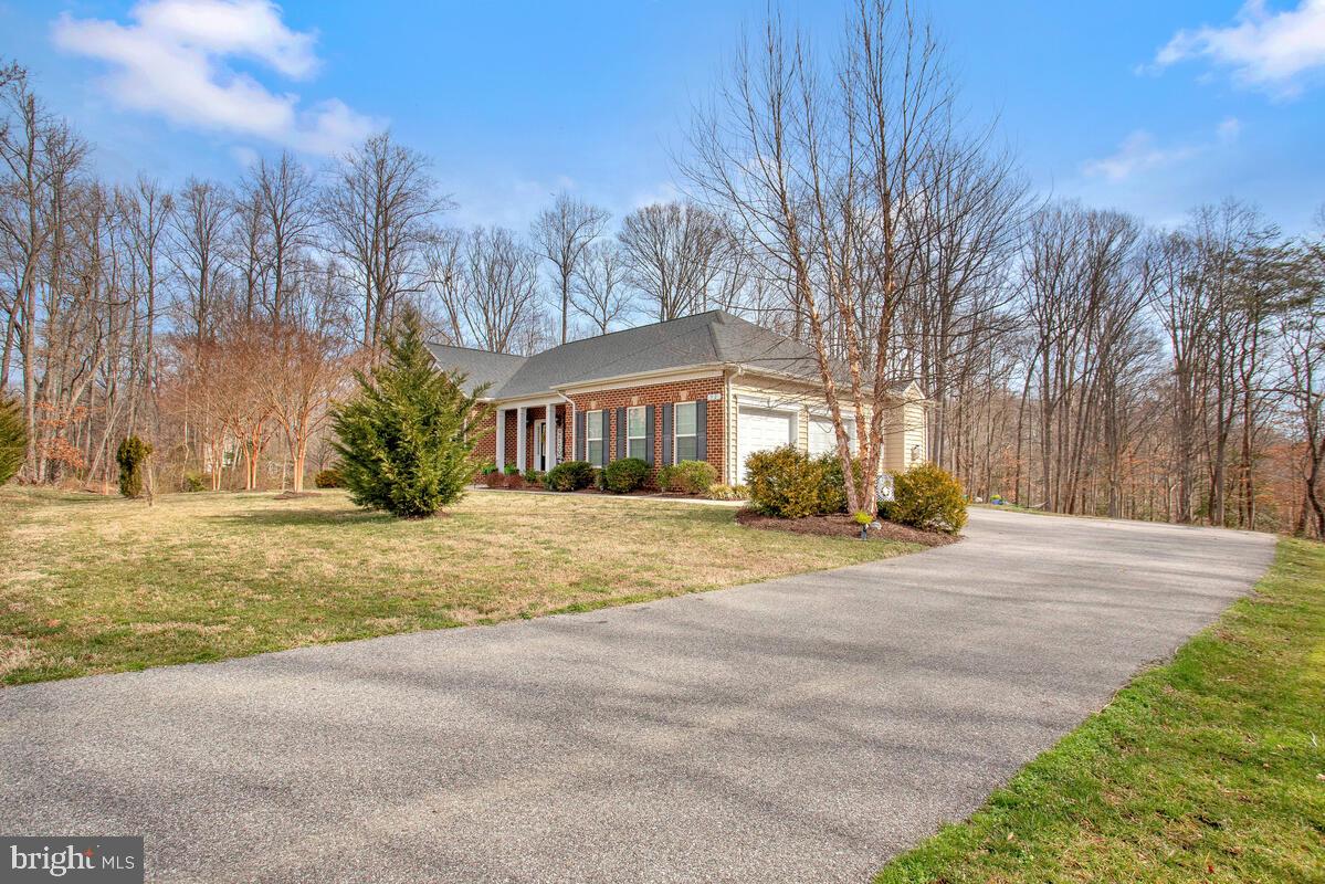 SIMMONS RIDGE - Residential