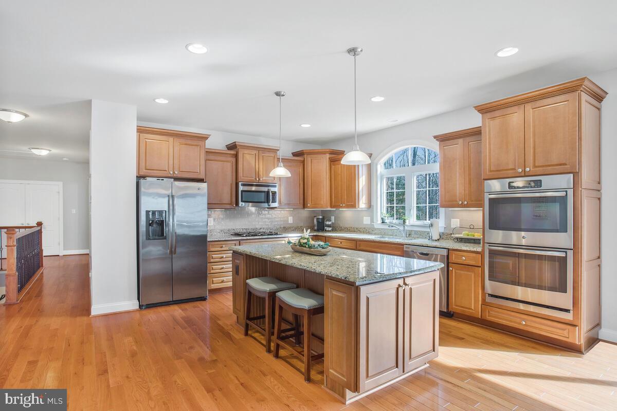 SIMMONS RIDGE - Residential