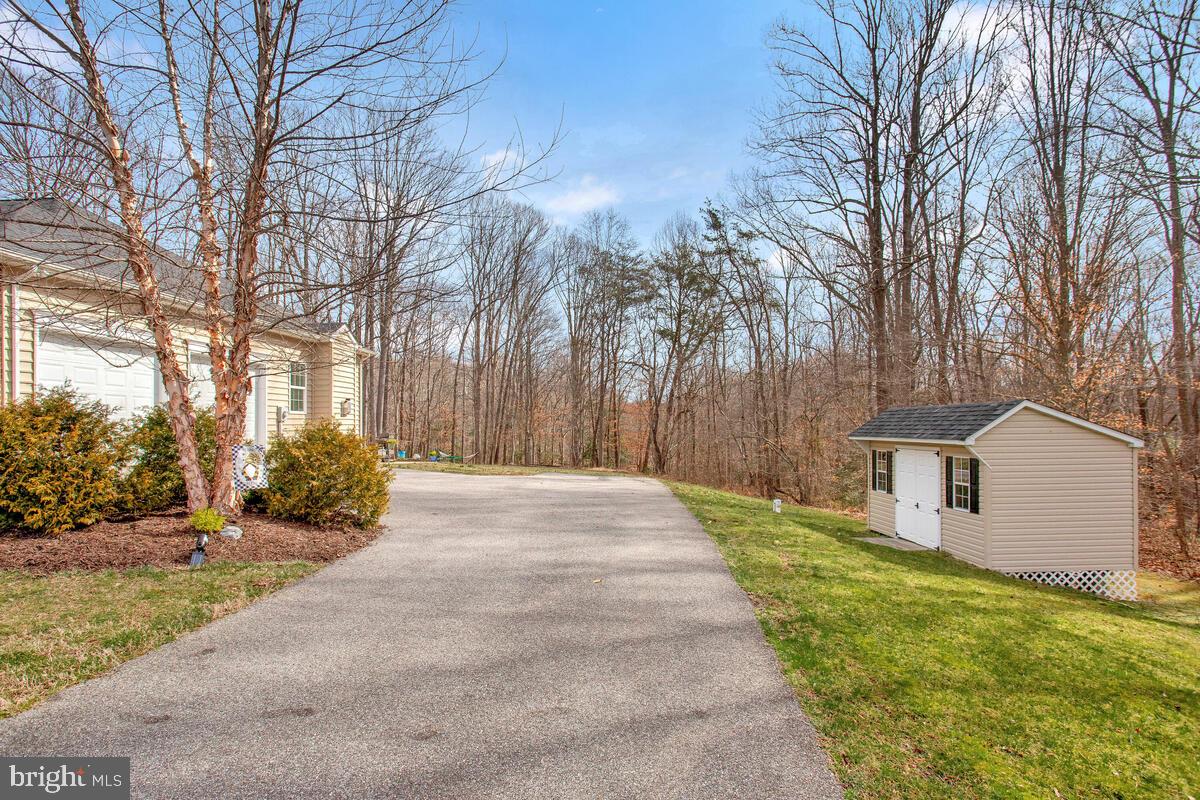 SIMMONS RIDGE - Residential