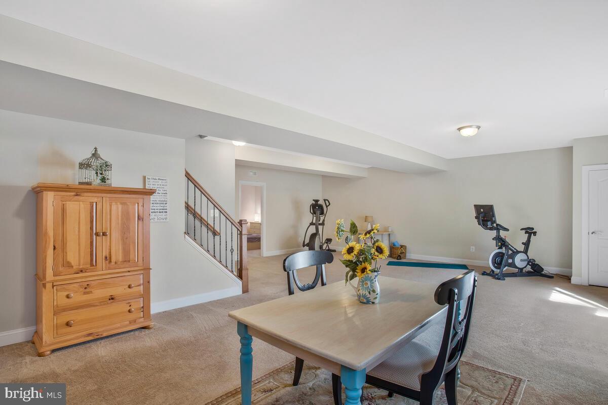 SIMMONS RIDGE - Residential