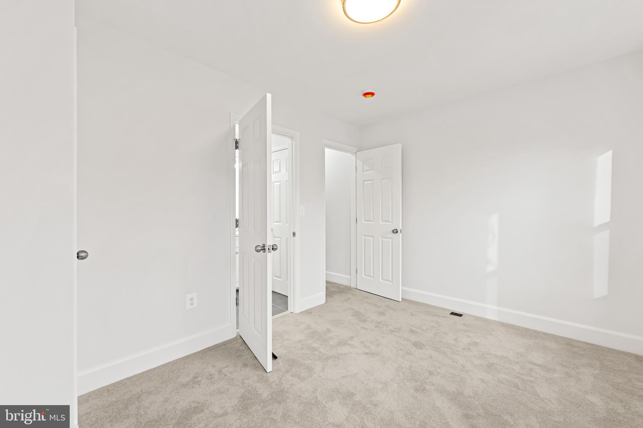 HAMPDEN HISTORIC DISTRICT - Residential