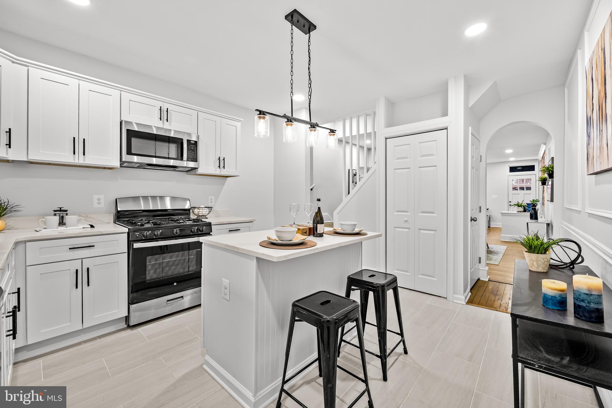 HAMPDEN HISTORIC DISTRICT - Residential