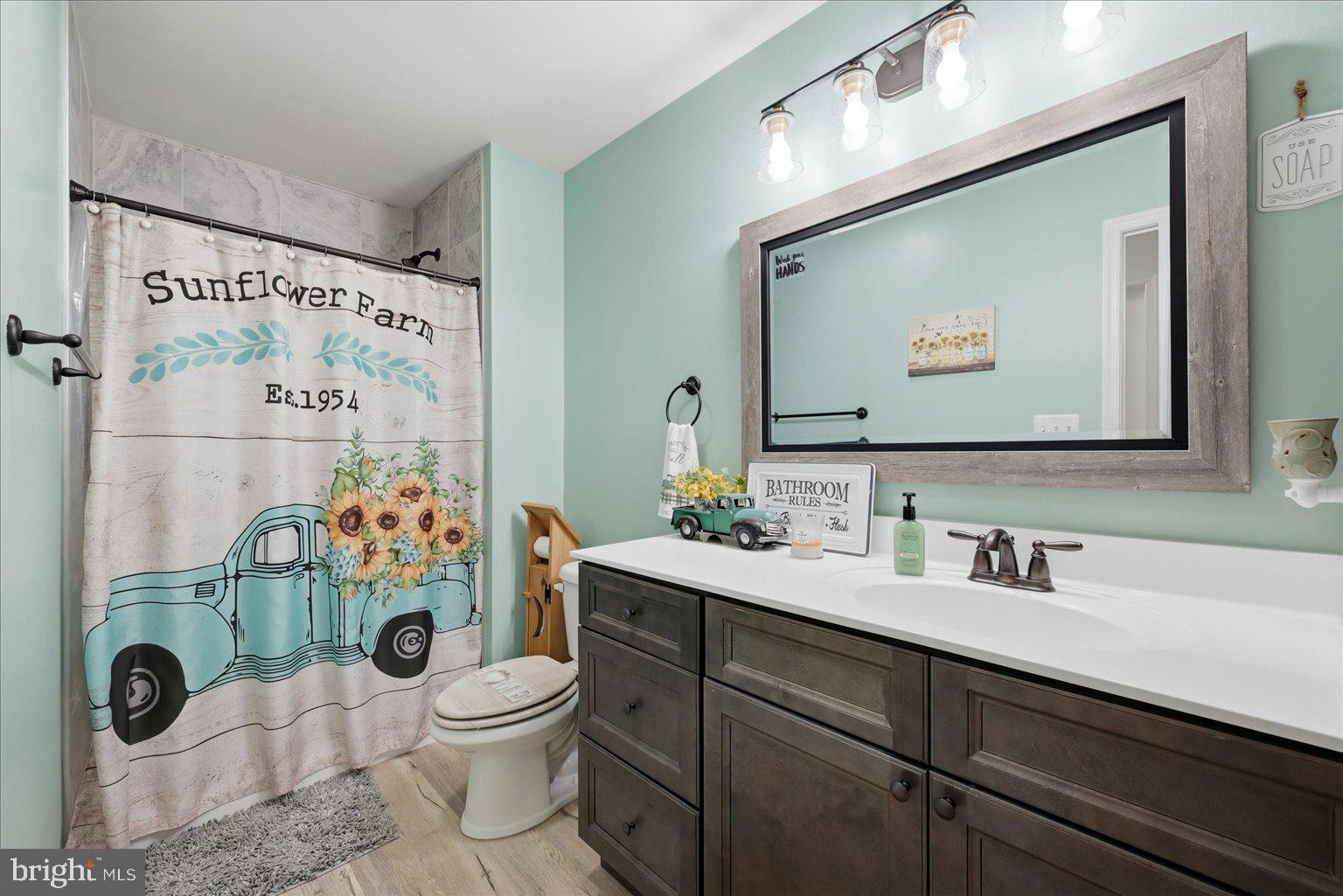 CRESCENT ORCHARDS - Residential