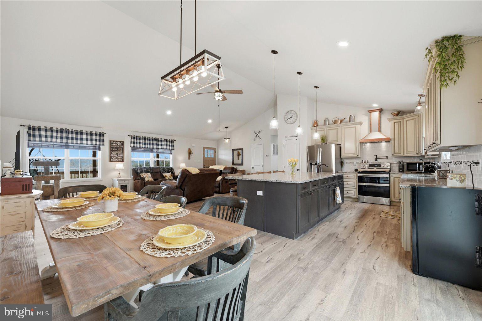 CRESCENT ORCHARDS - Residential