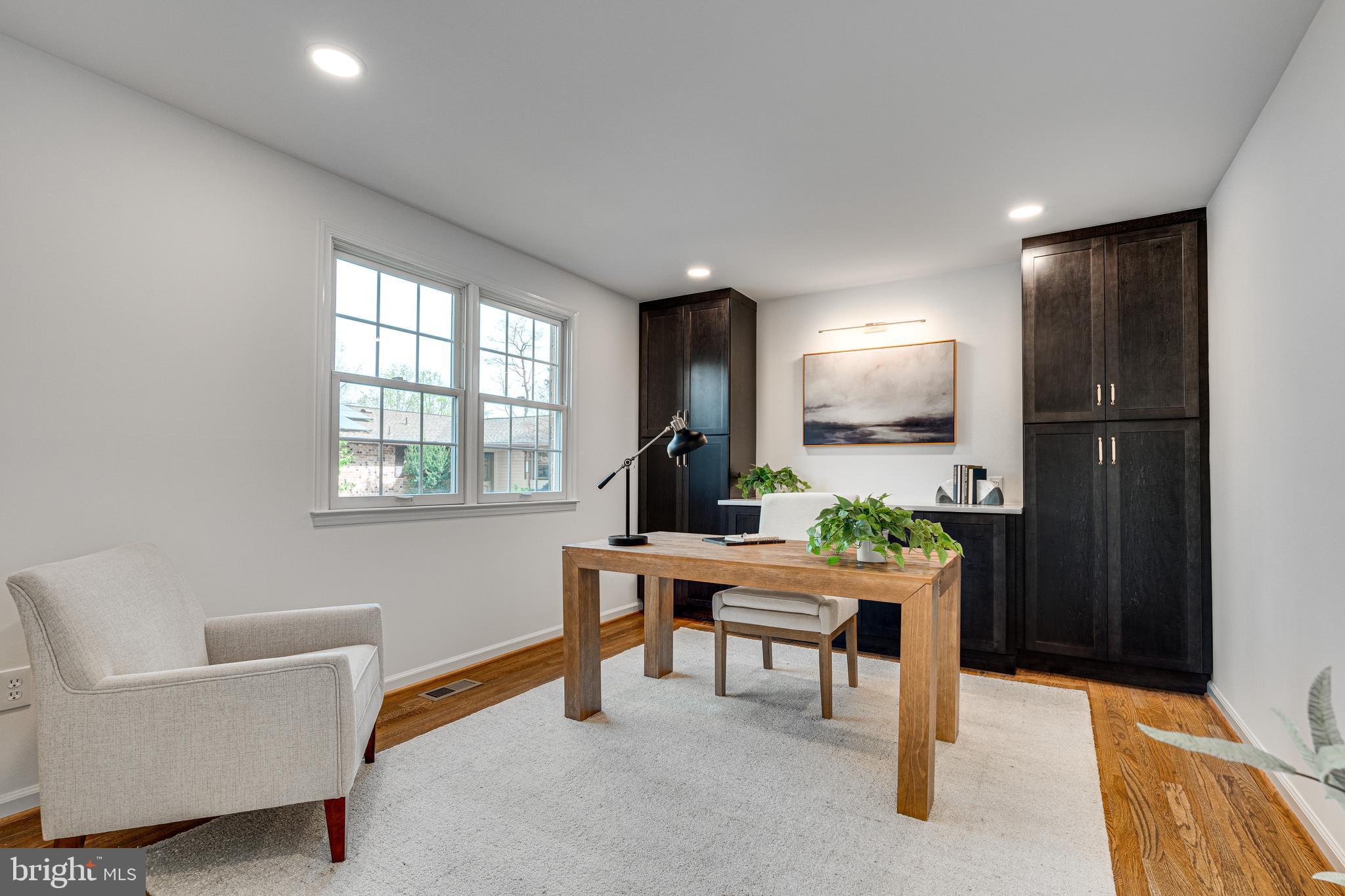 KINGS PARK WEST - Residential