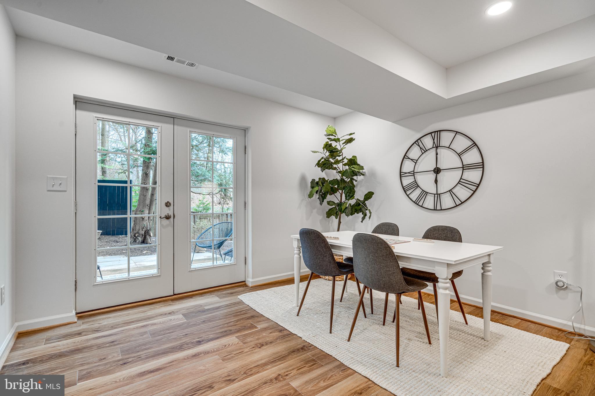 KINGS PARK WEST - Residential