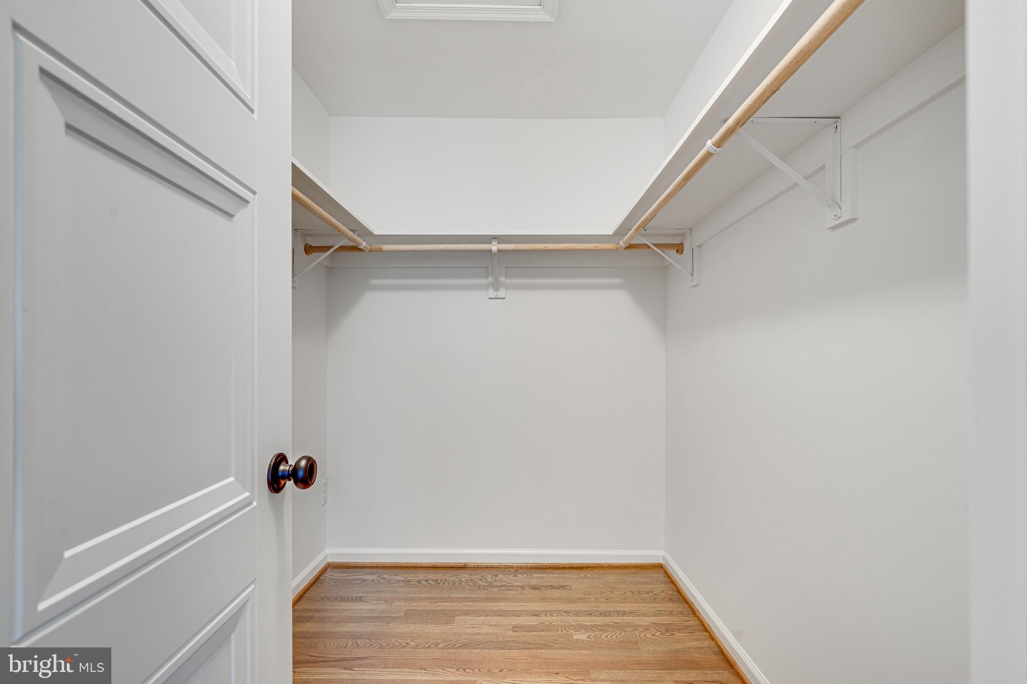 KINGS PARK WEST - Residential