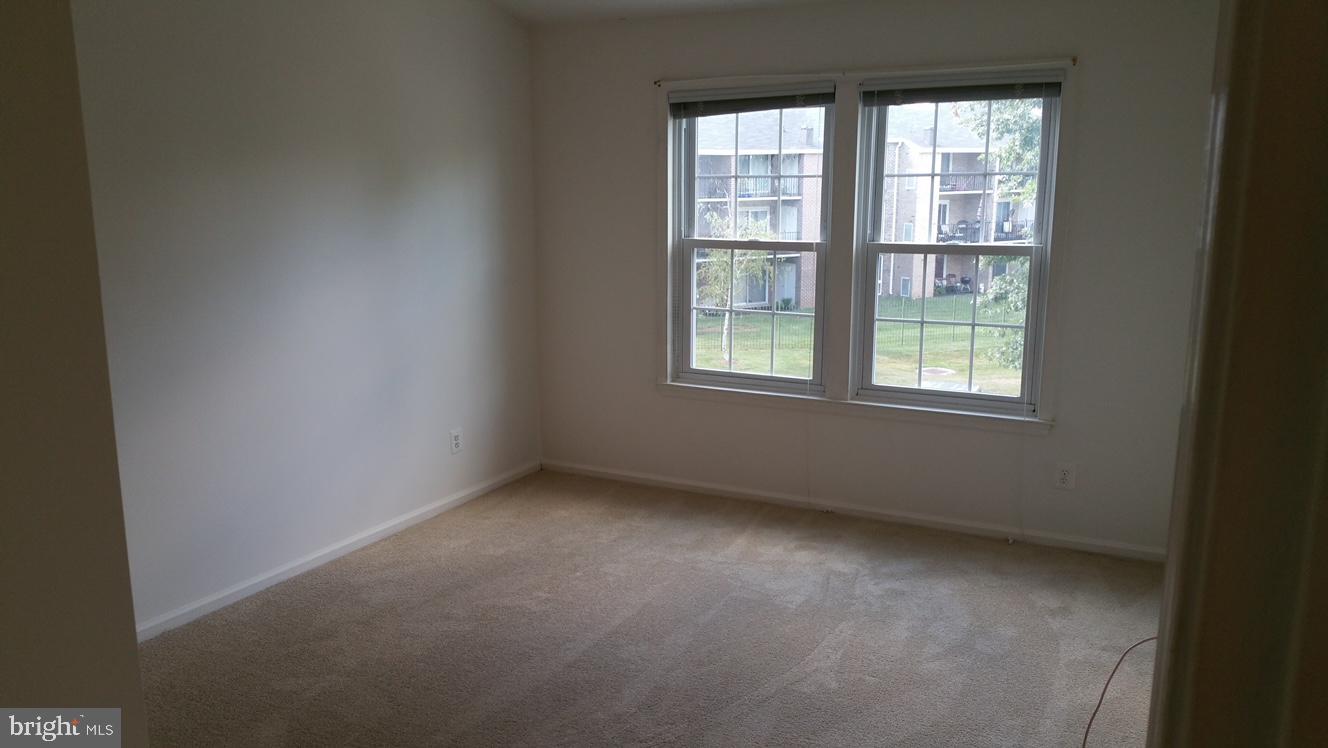 GRAYS POINTE - Residential Lease