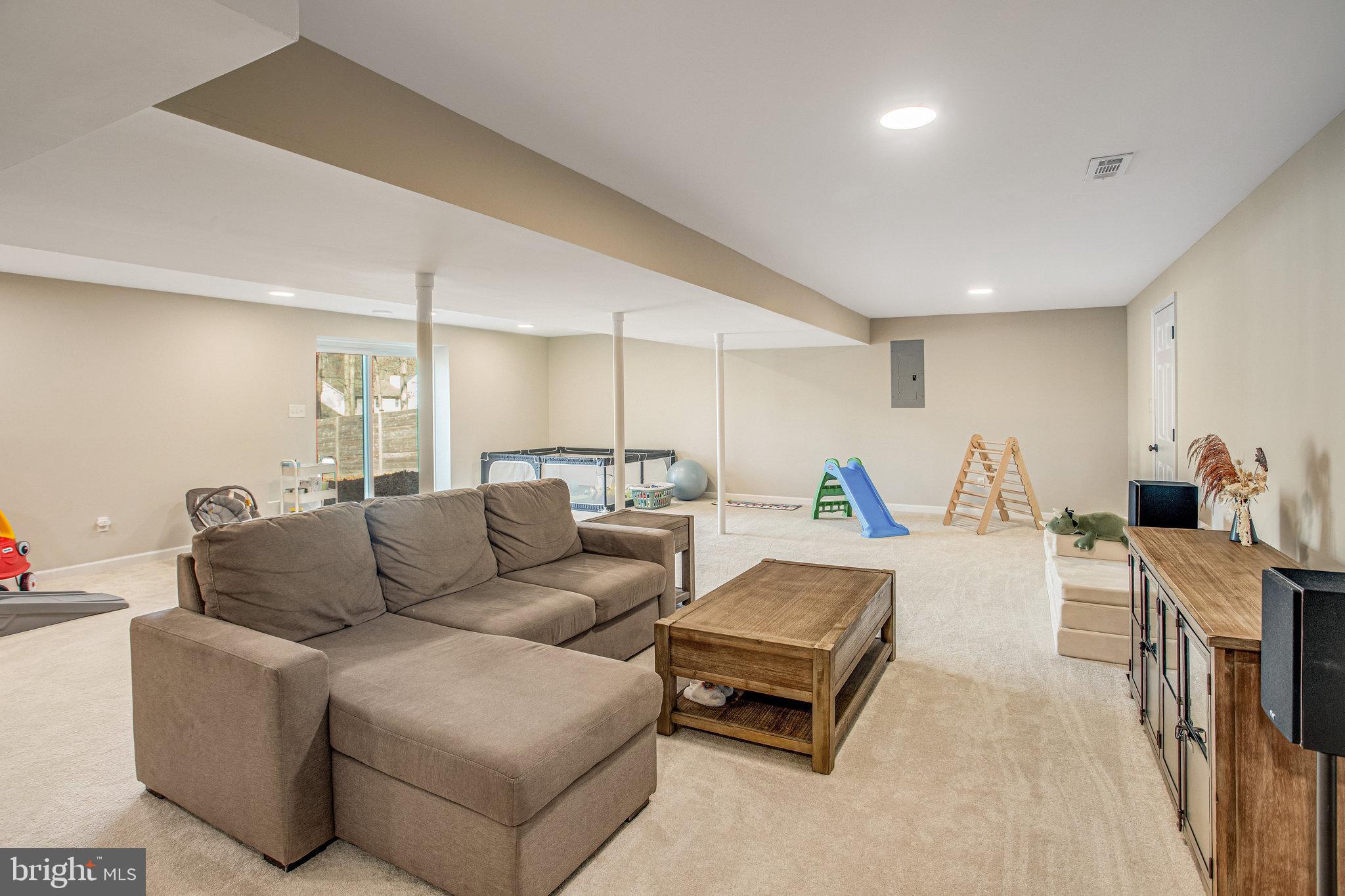 SMOKETREE - Residential