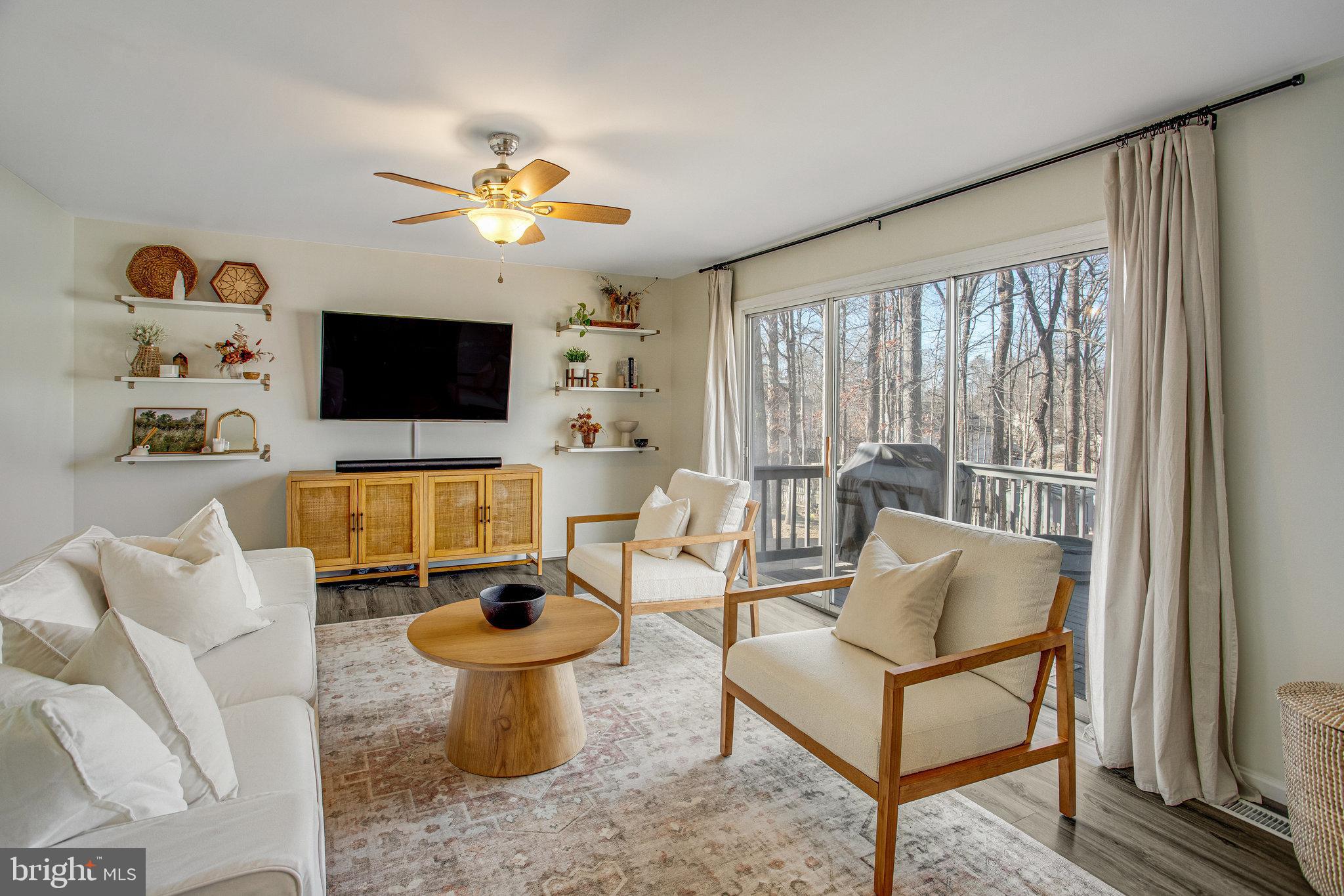 SMOKETREE - Residential
