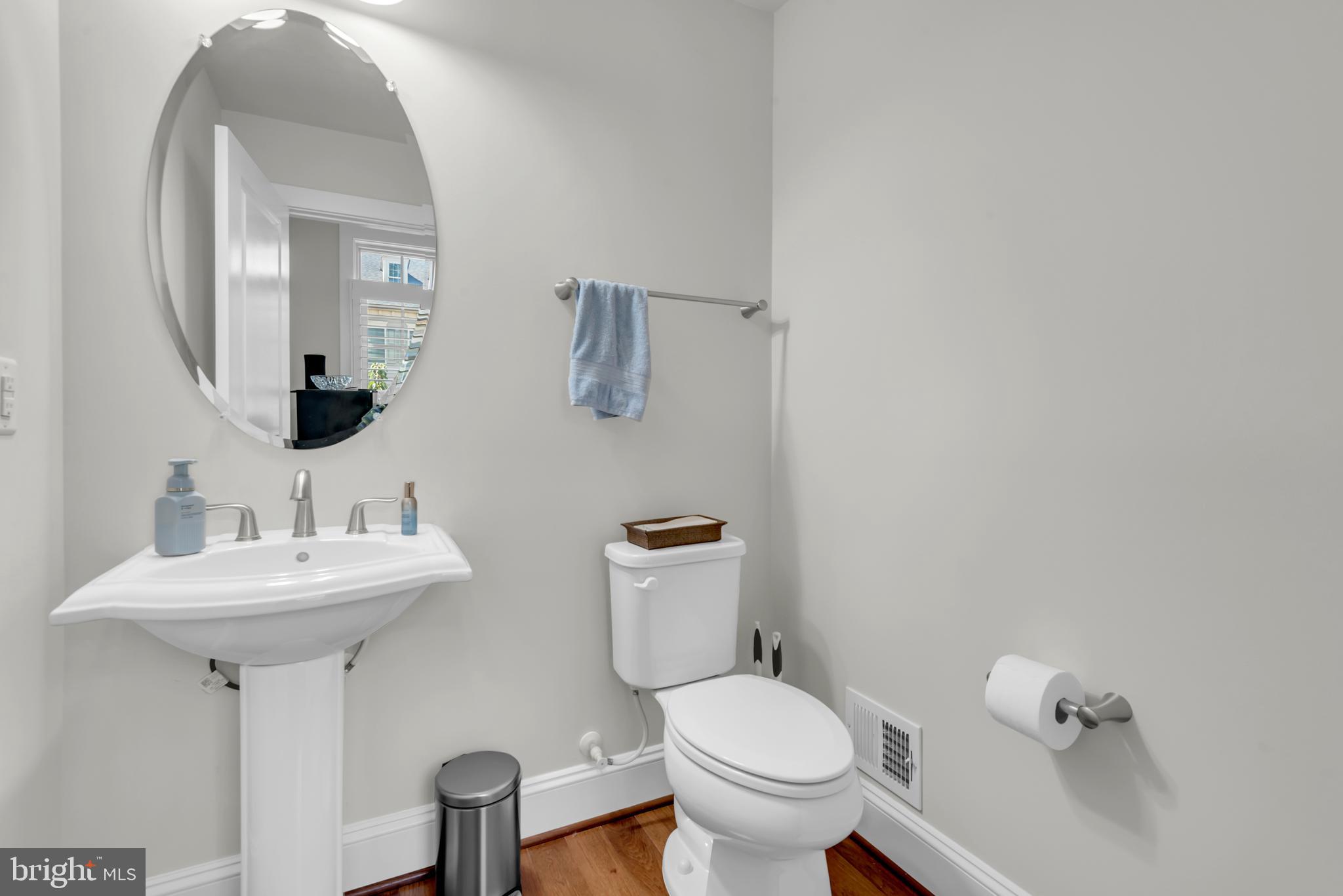 HAWTHORNES GRANT AT BRO - Residential Lease