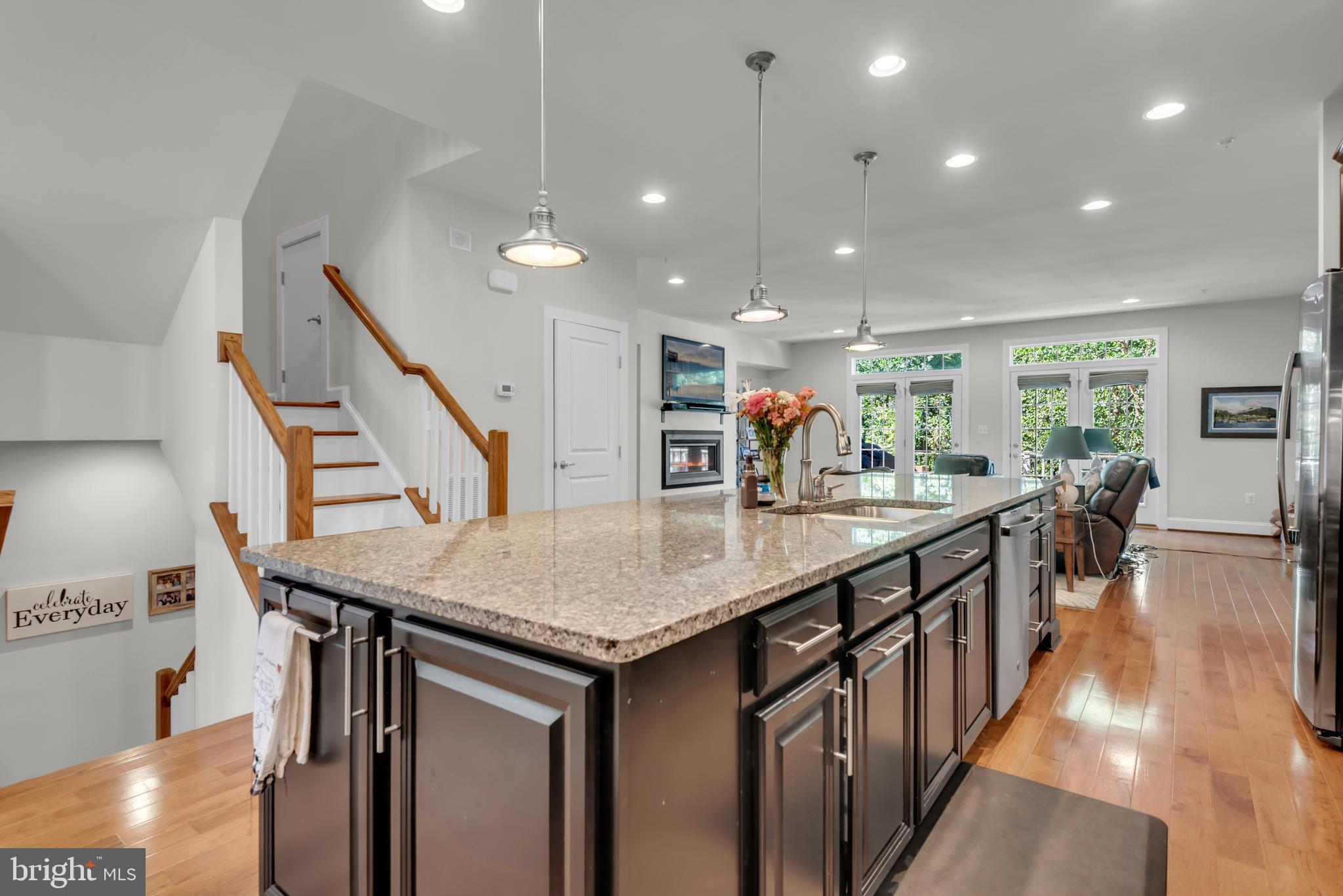 HAWTHORNES GRANT AT BRO - Residential Lease