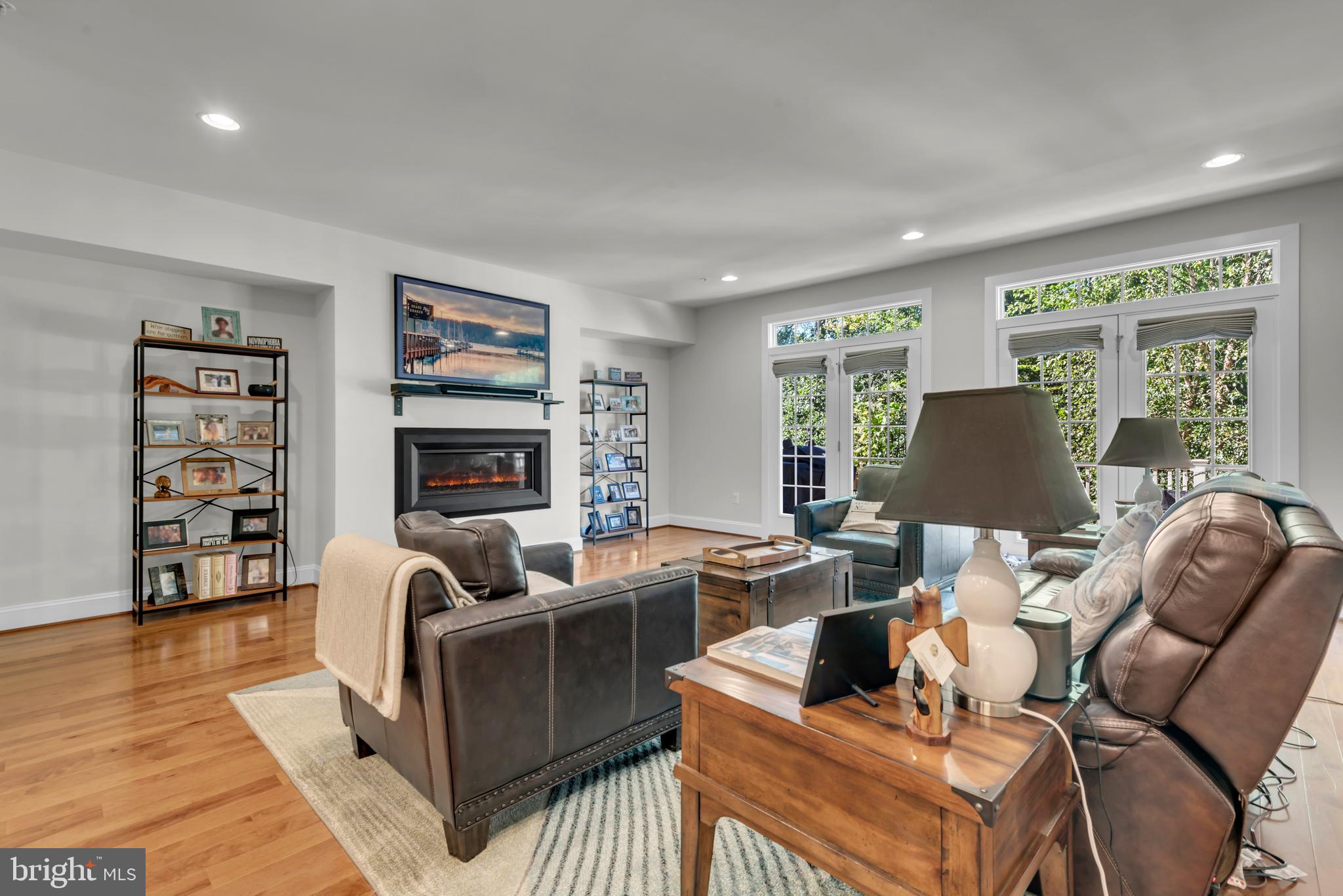 HAWTHORNES GRANT AT BRO - Residential Lease