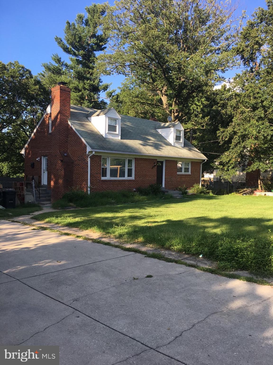 BARNABY MANOR OAKS - Residential Lease