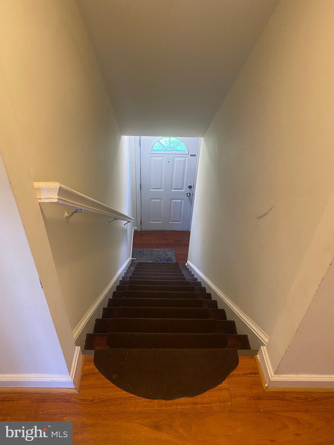 BARNABY MANOR OAKS - Residential Lease