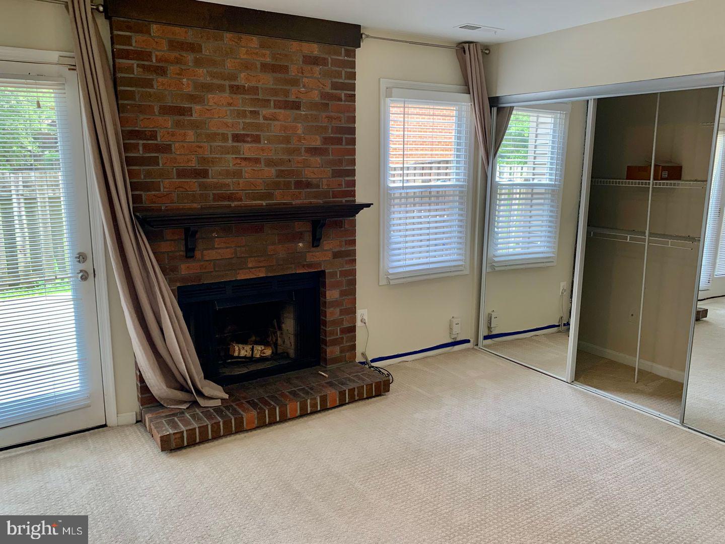 ROCKVILLE - Residential Lease