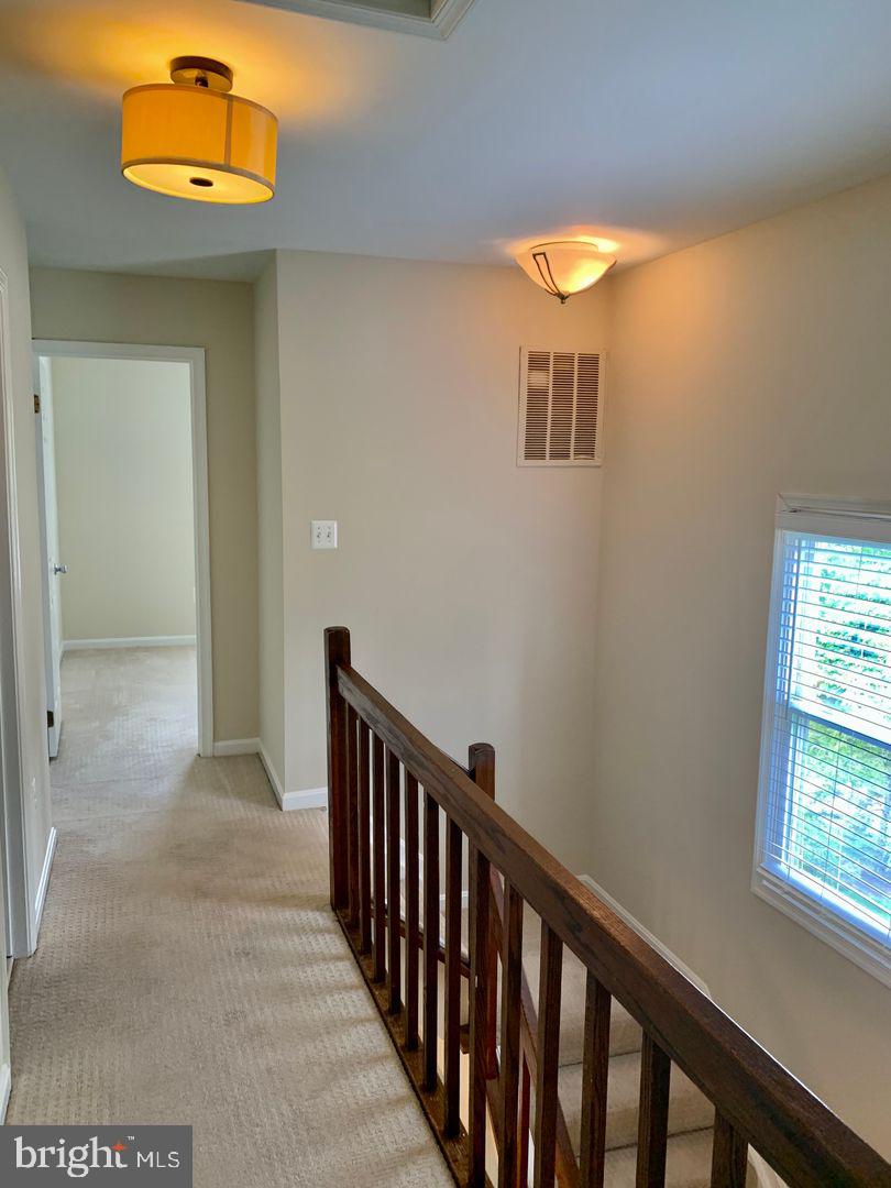 ROCKVILLE - Residential Lease