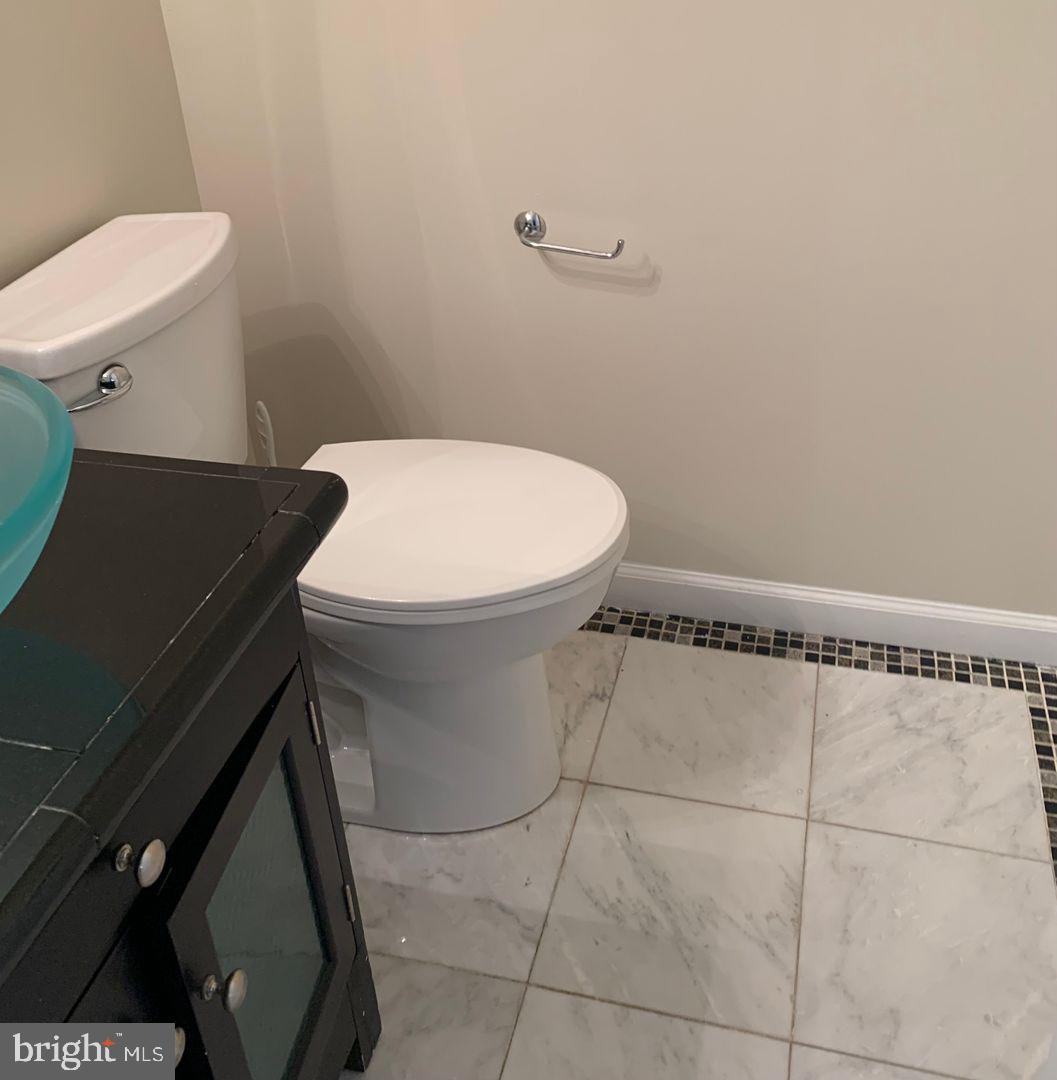 ROCKVILLE - Residential Lease